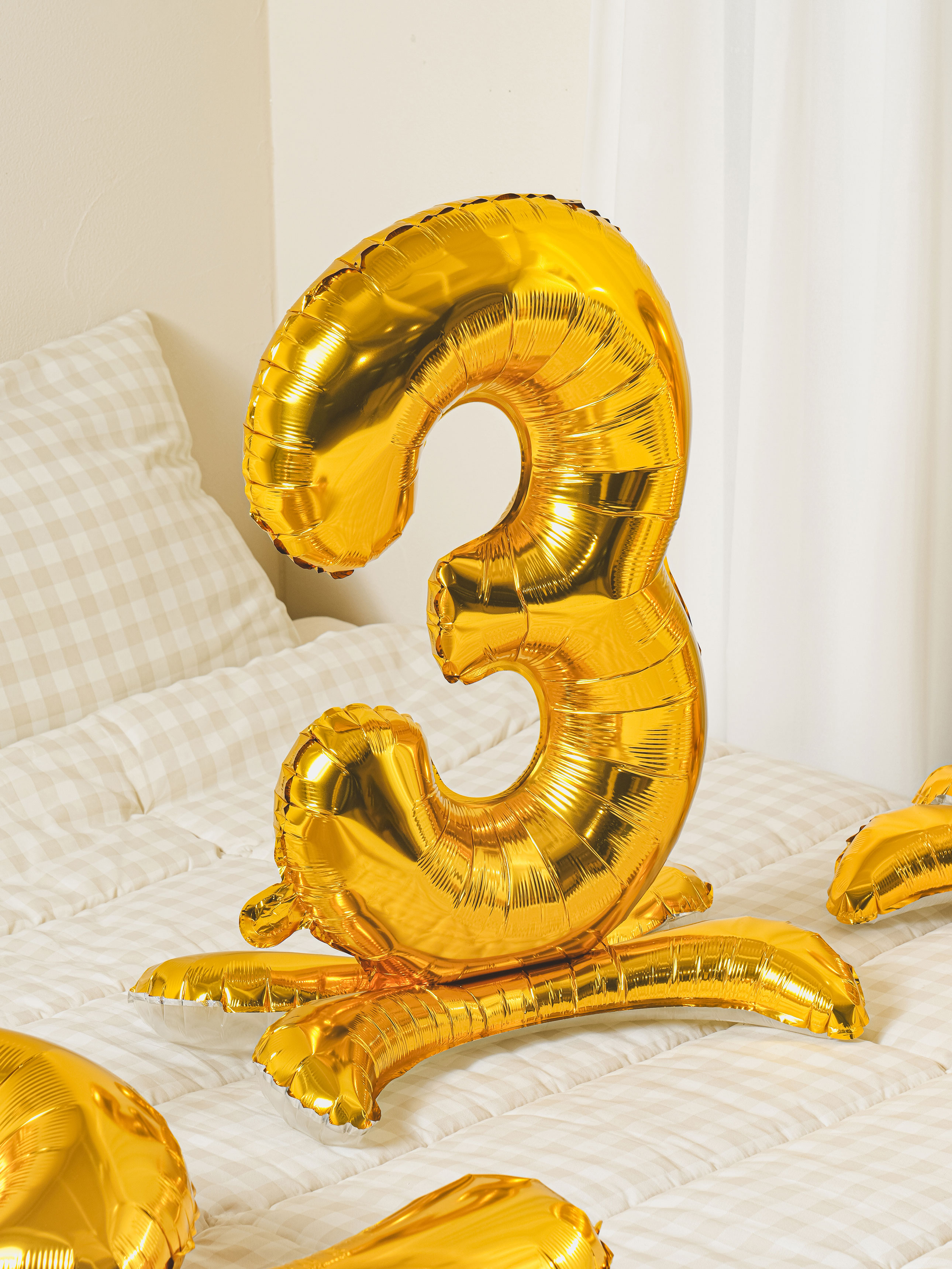 Gold Metallic Standing Number Balloon 3
