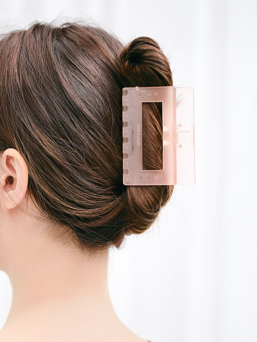 Matte rectangular pin