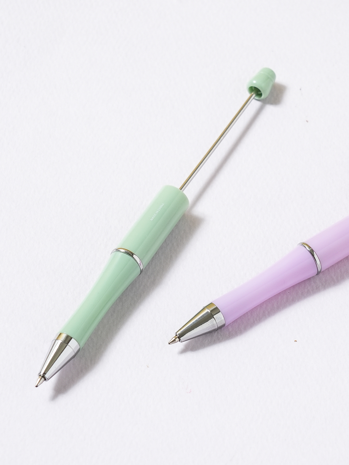 볼펜 꾸미기 일체형 펜대 0.7 mm 검정 2개입 퍼플＆그린