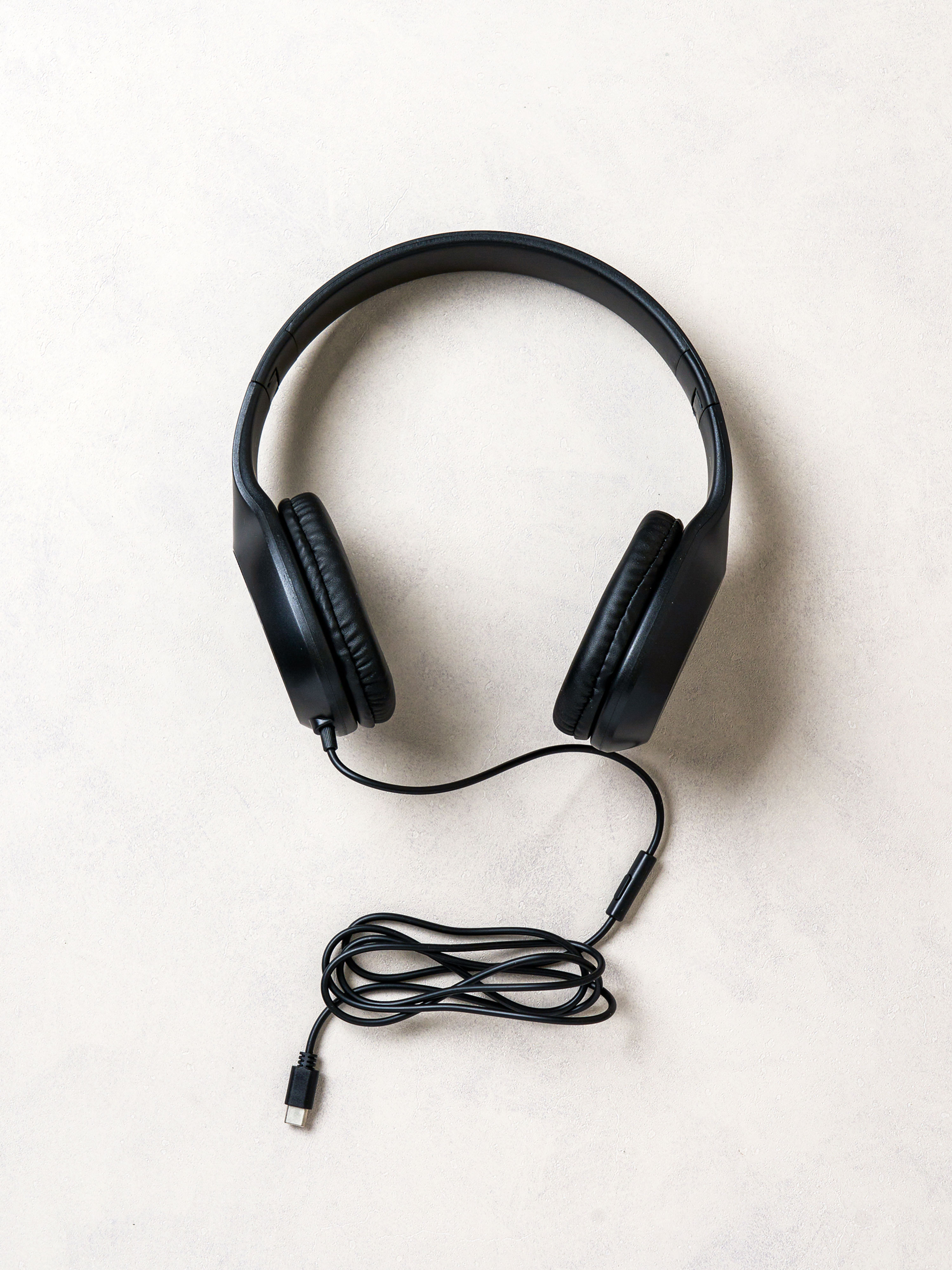 C type headset black