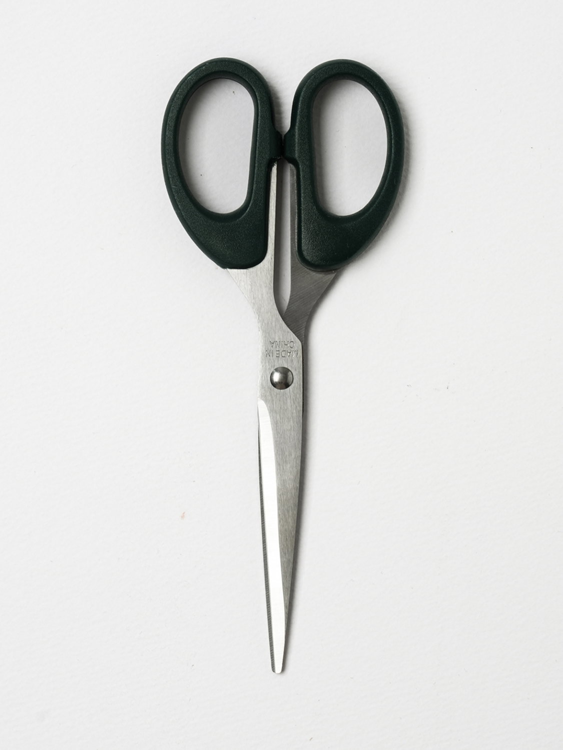 standard scissors green