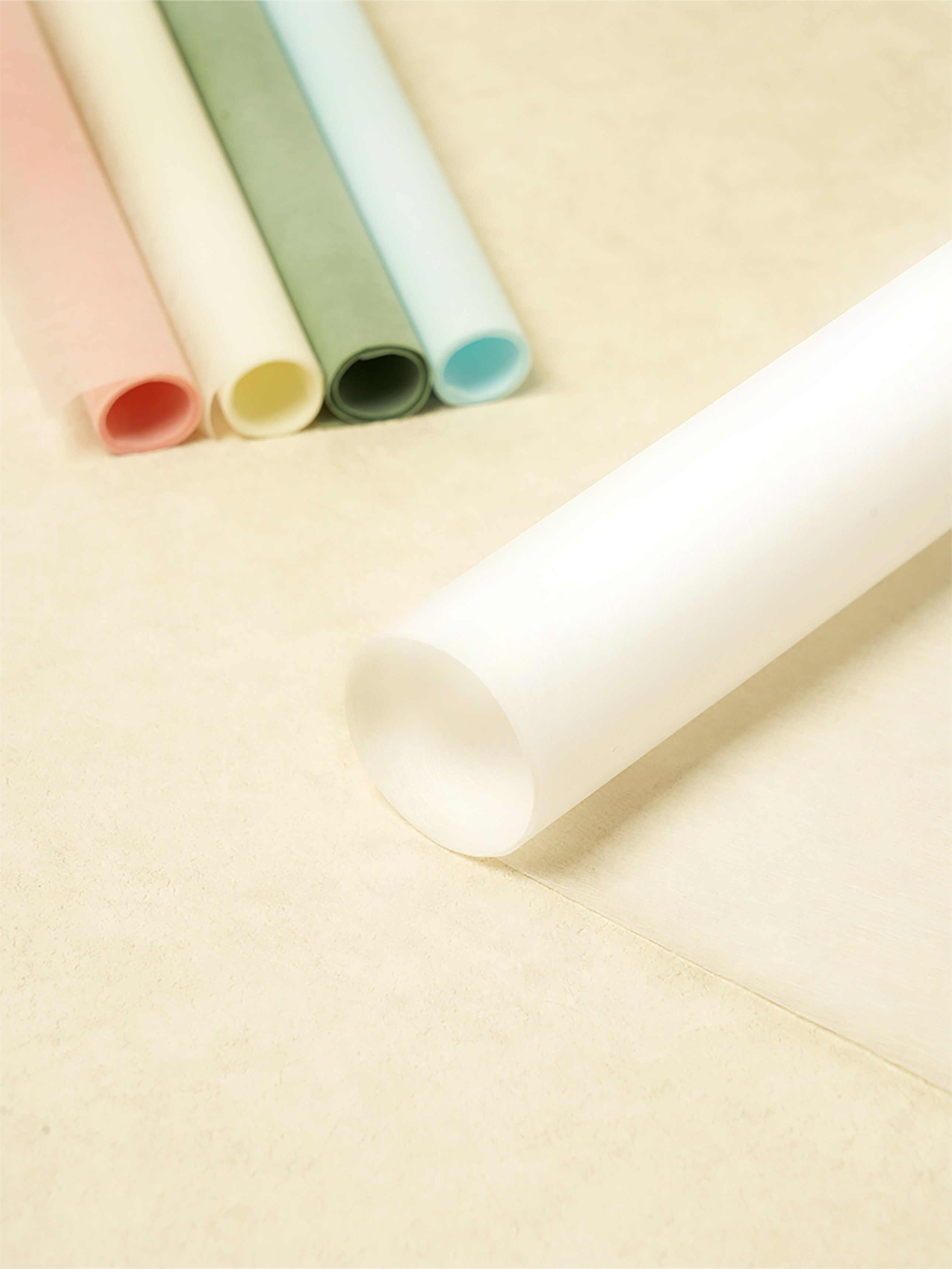 3 sheets of non-woven wrapping paper white 50X70cm