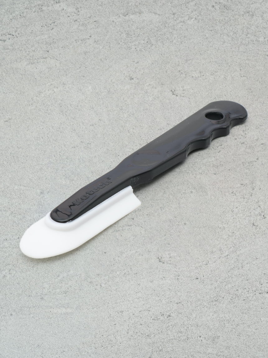 silicone finish scraper