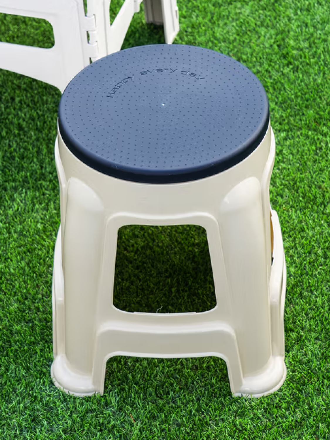 Outdoor swivel round chair 30