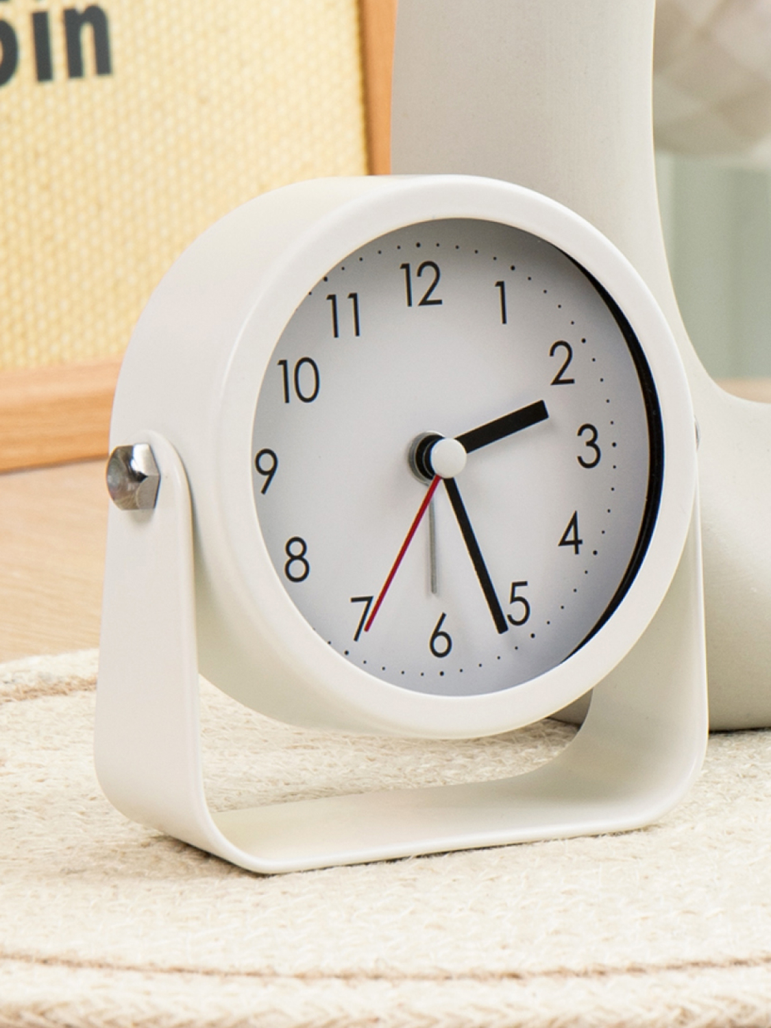 Rotating steel table clock ivory