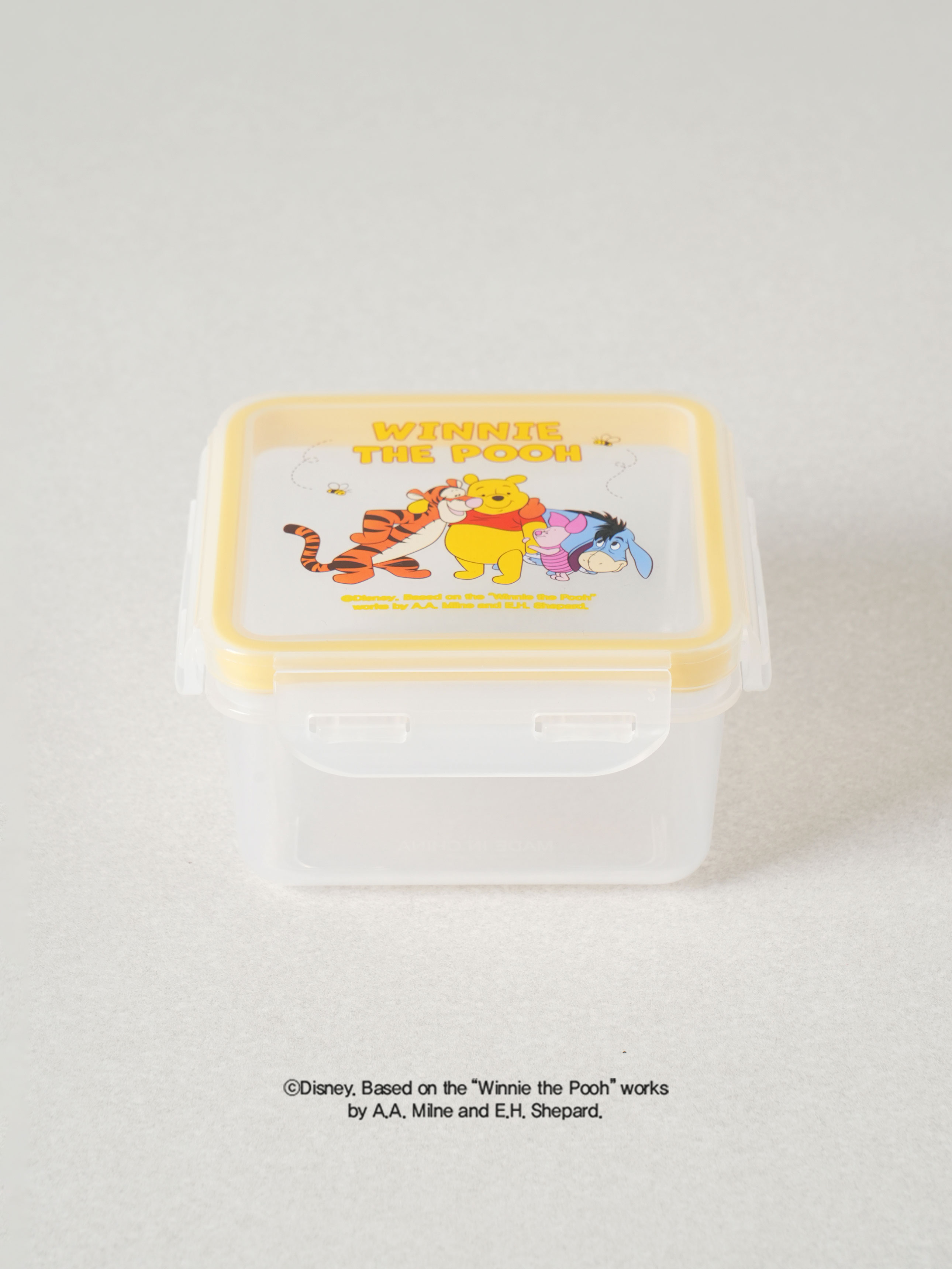Disney Winnie the Pooh Square Binding Container 310 ml