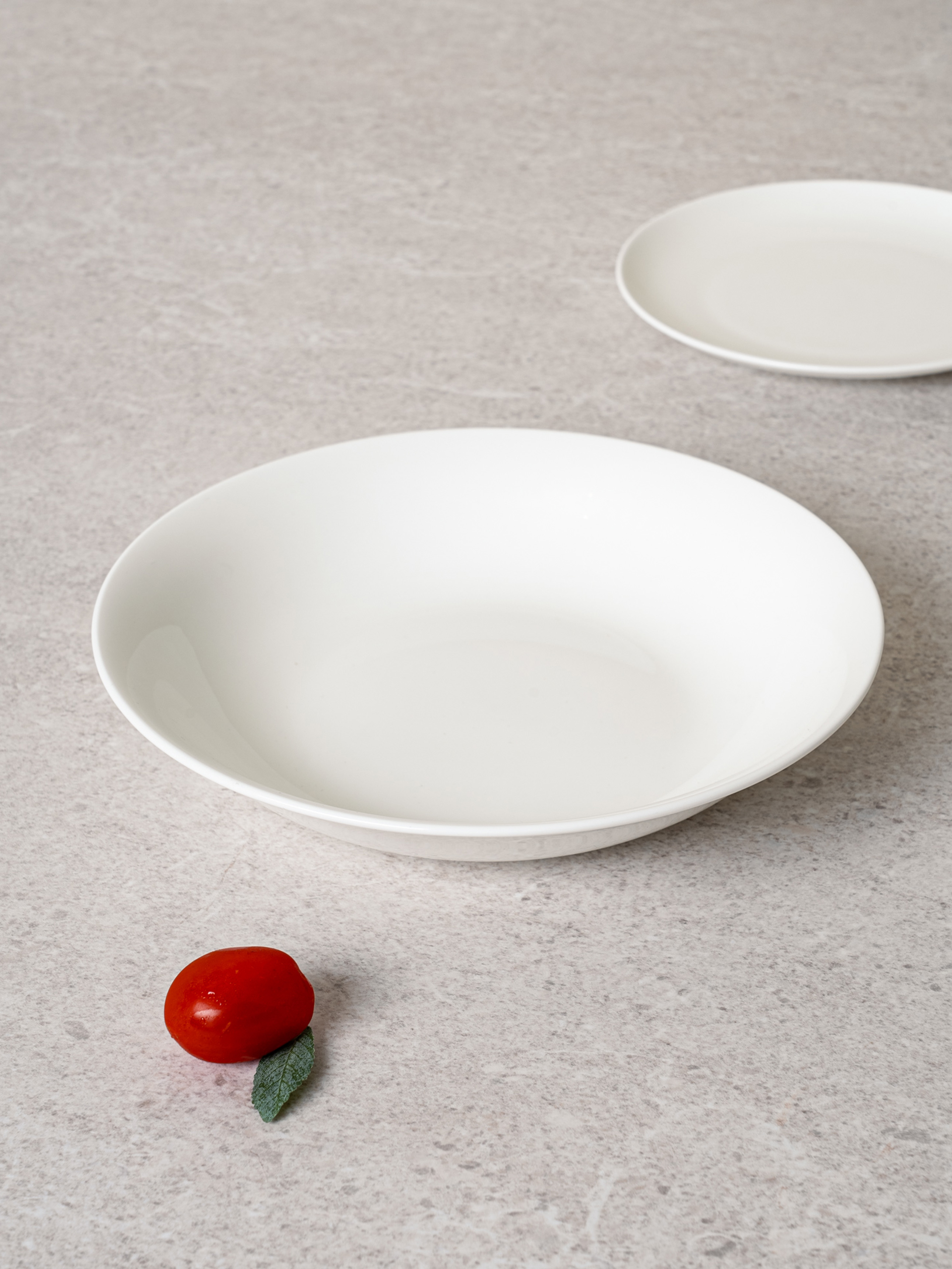Bone china white deep plate 23 cm