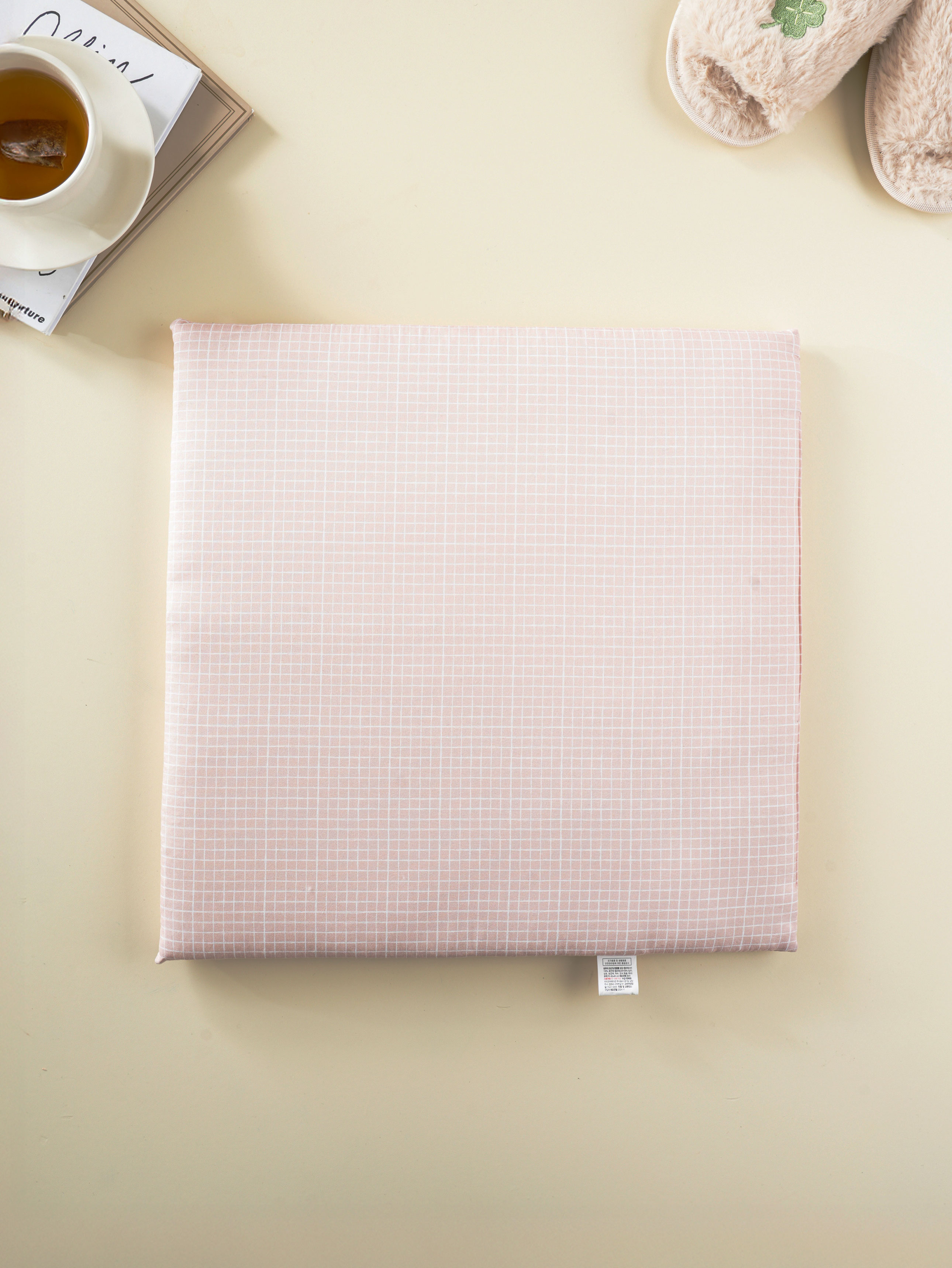 Check pattern sponge square cushion 40