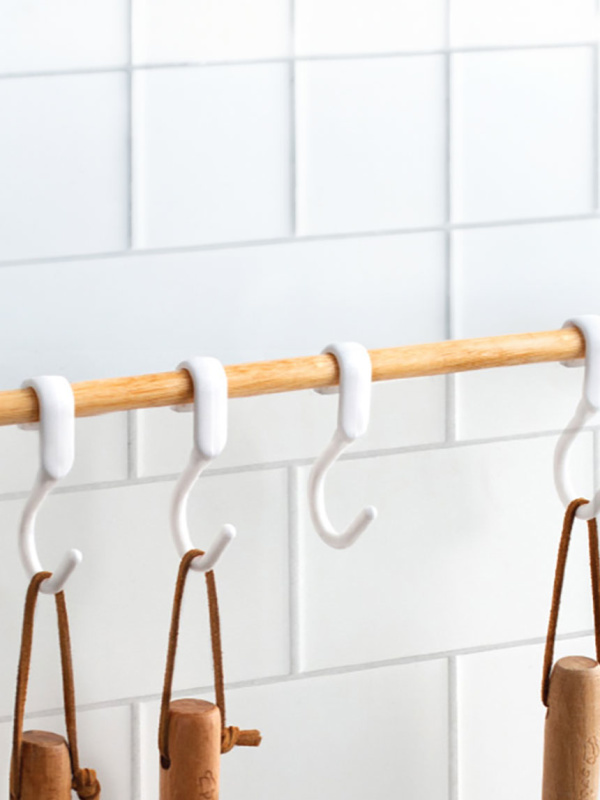 10 multi-purpose hangers