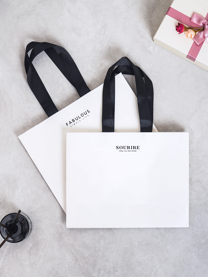 Thick string white shopping bag
