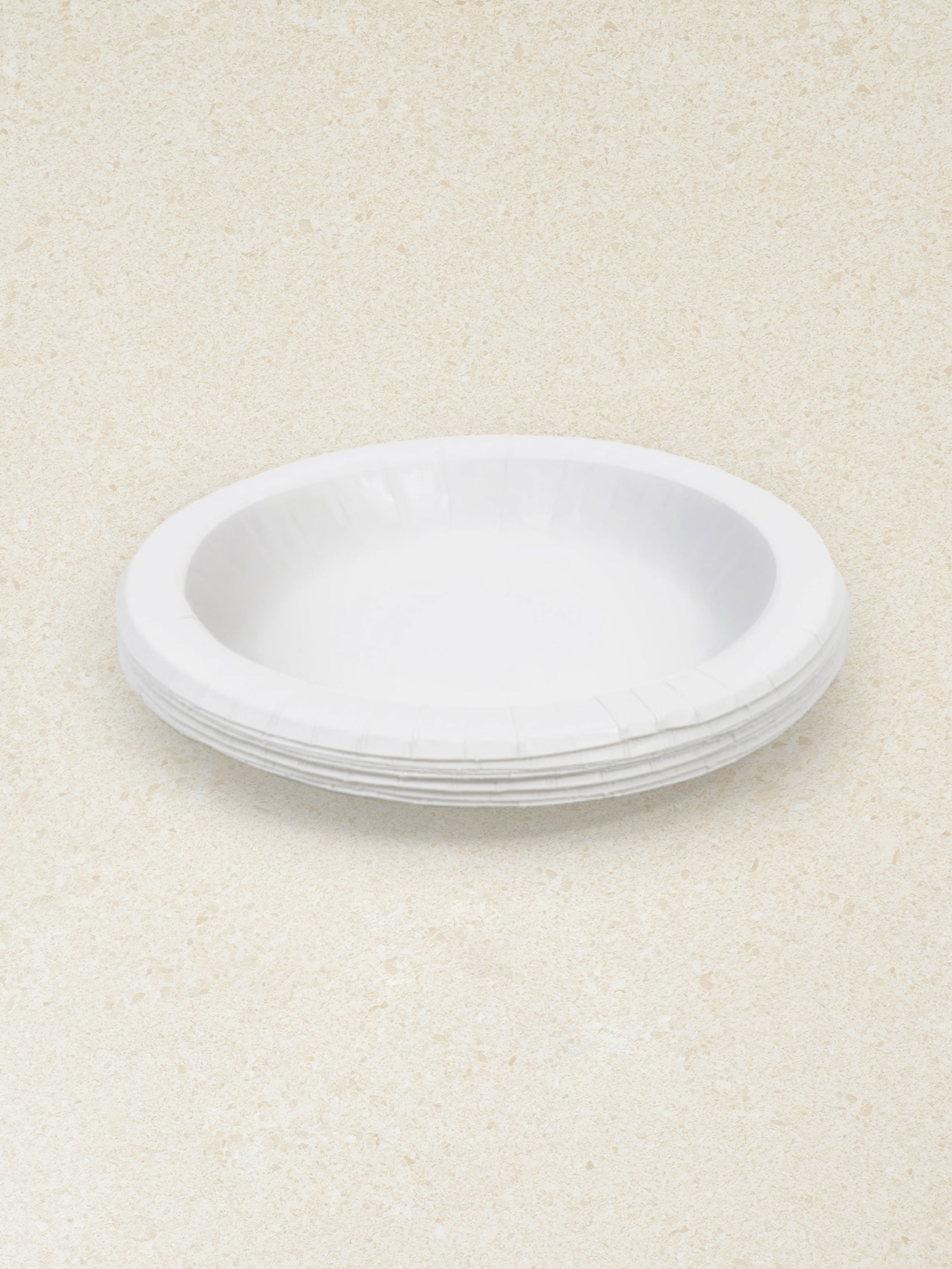 10 disposable round paper plates 15cm