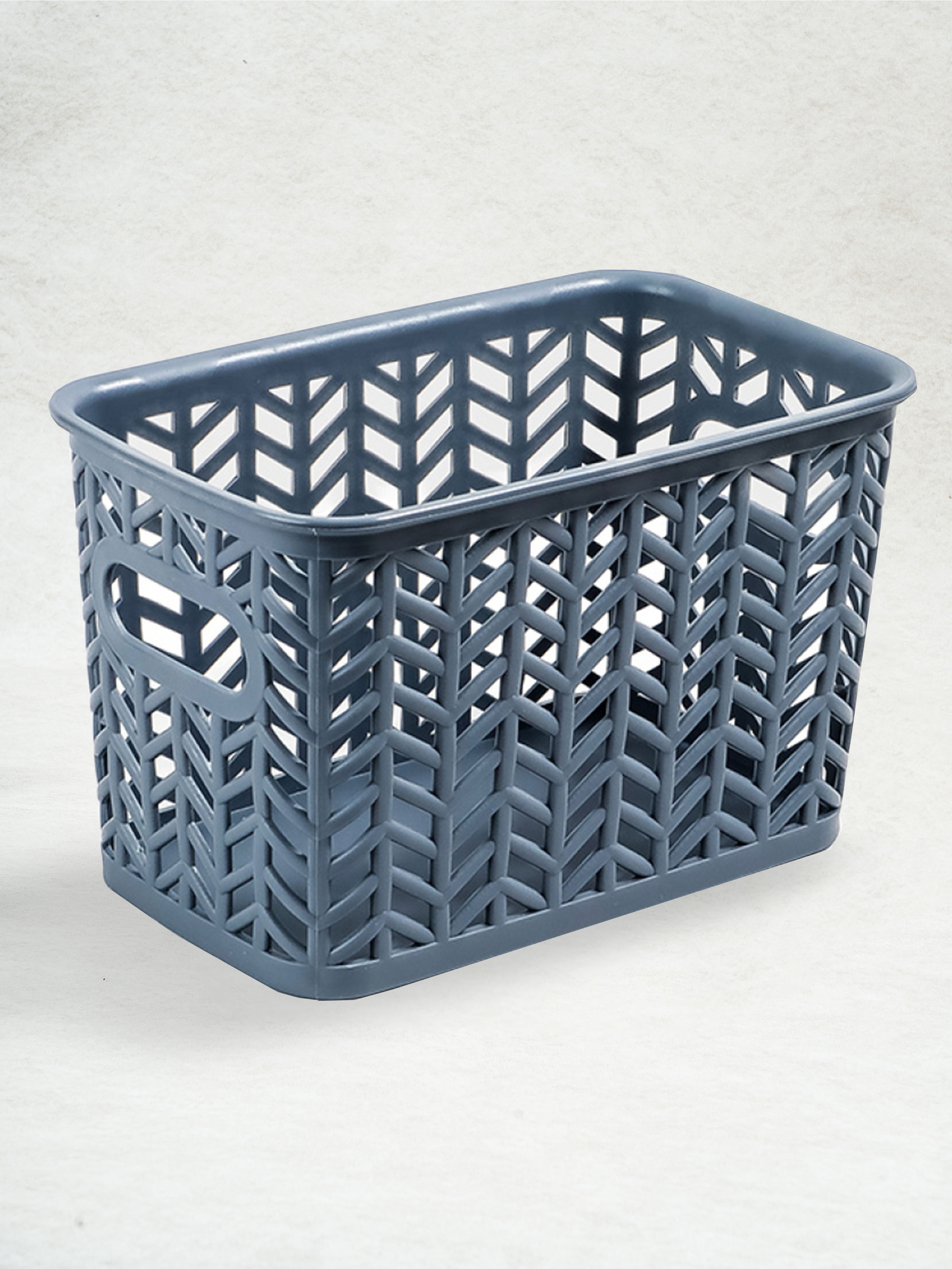 Herringbone pattern basket no. 1