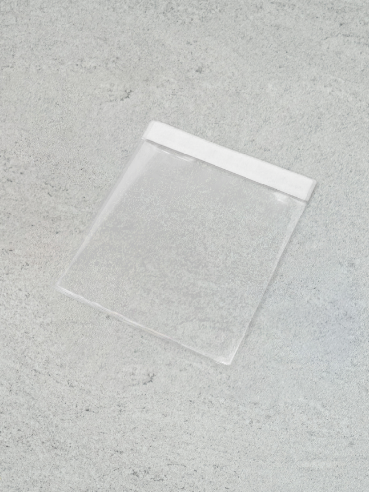 Adhesive transparent packaging bags 18X18cm, 25 sheets