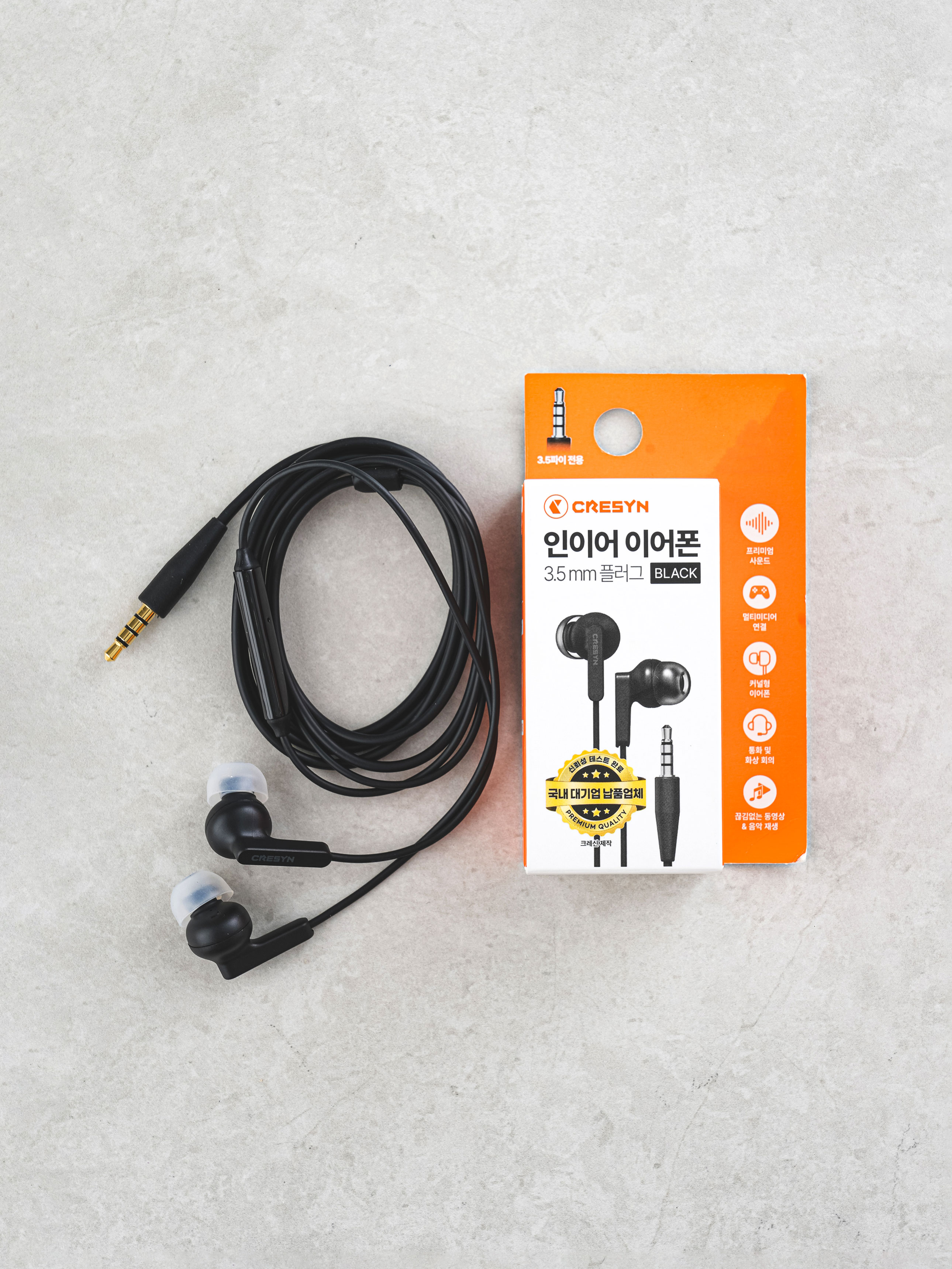 Cresyn 3.5 mm in-ear earphones black