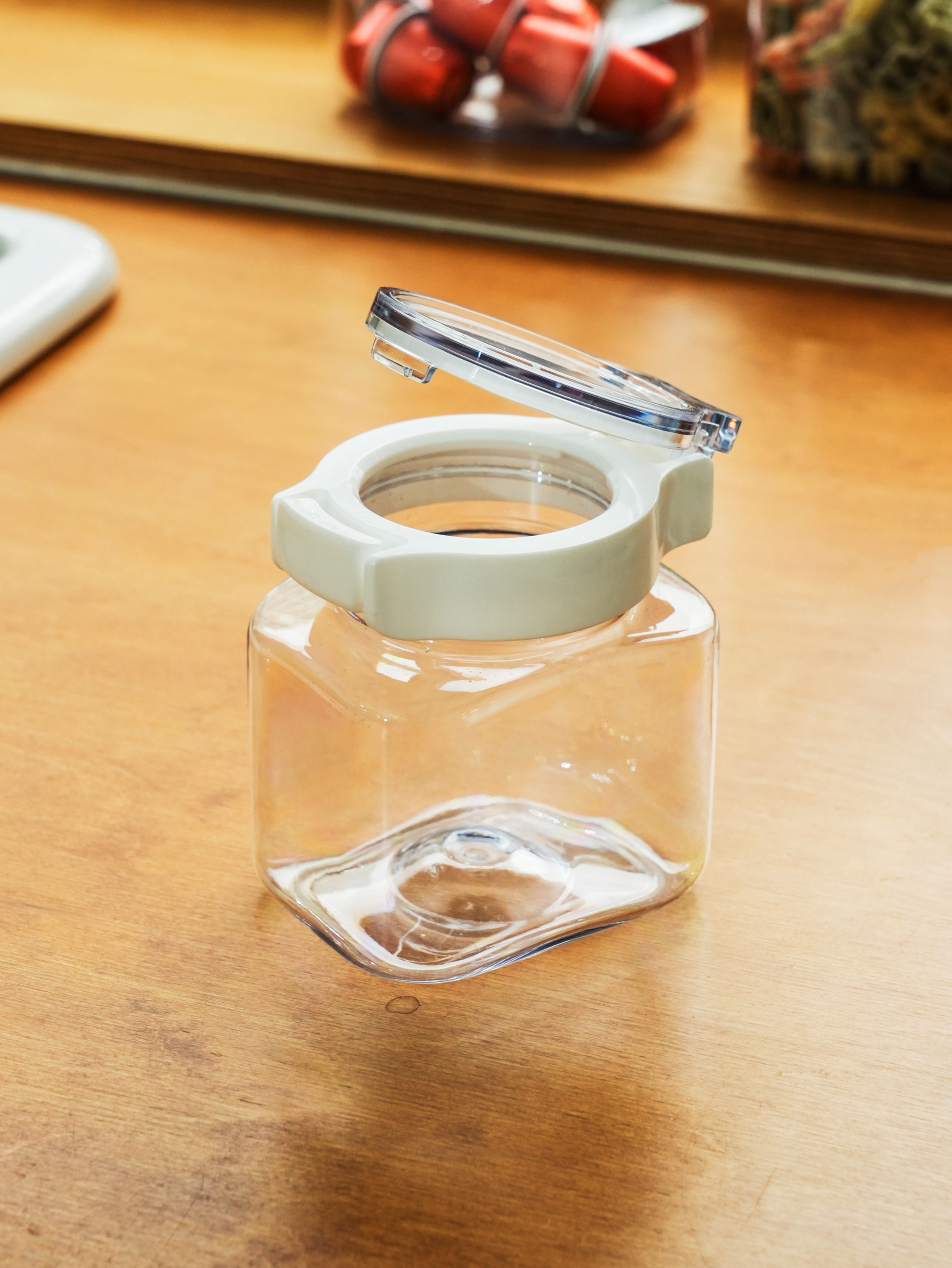 350 ml one-touch lid container made in Japan