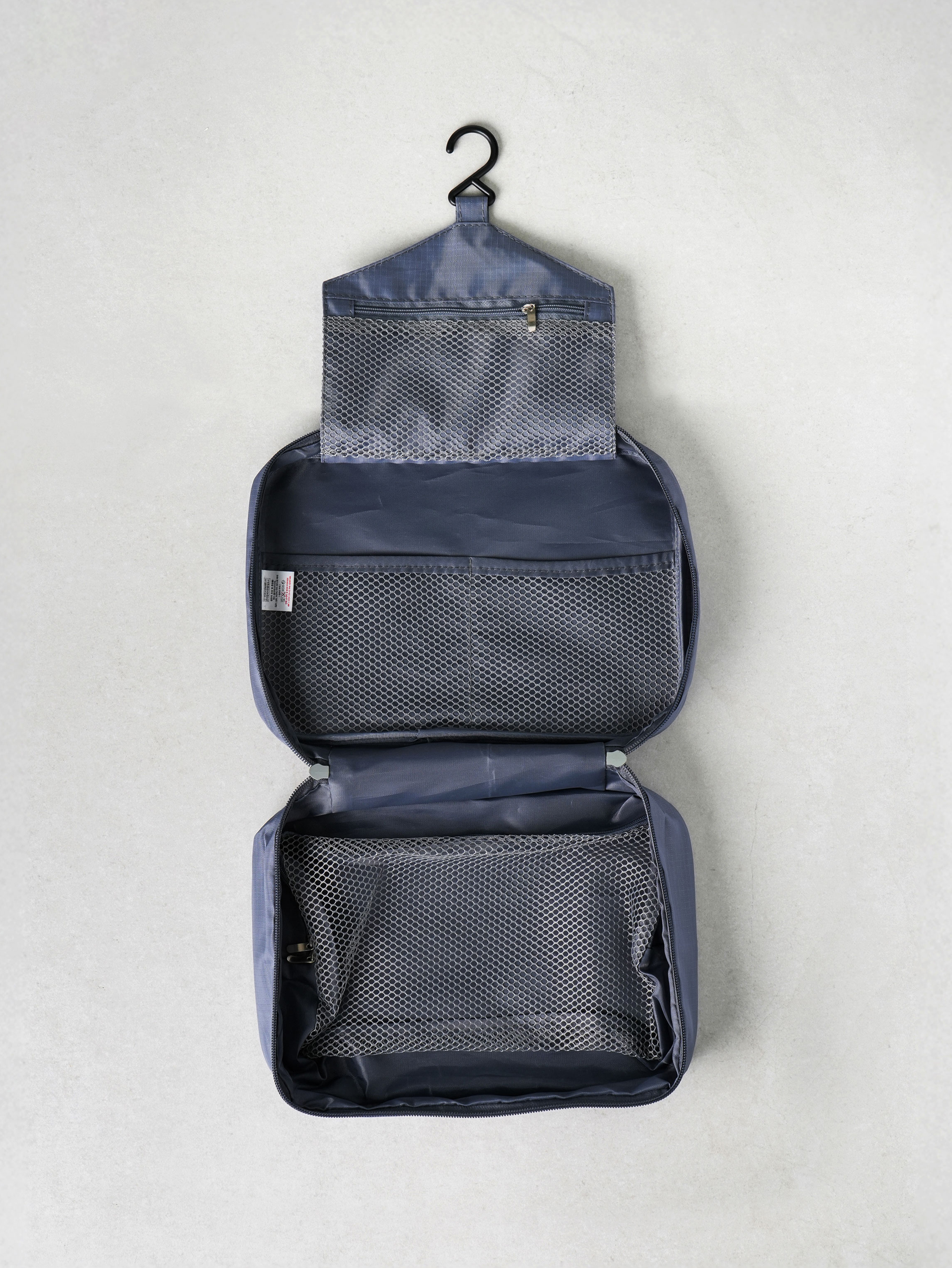 Travel hanging 3-tier toiletry pouch dark gray