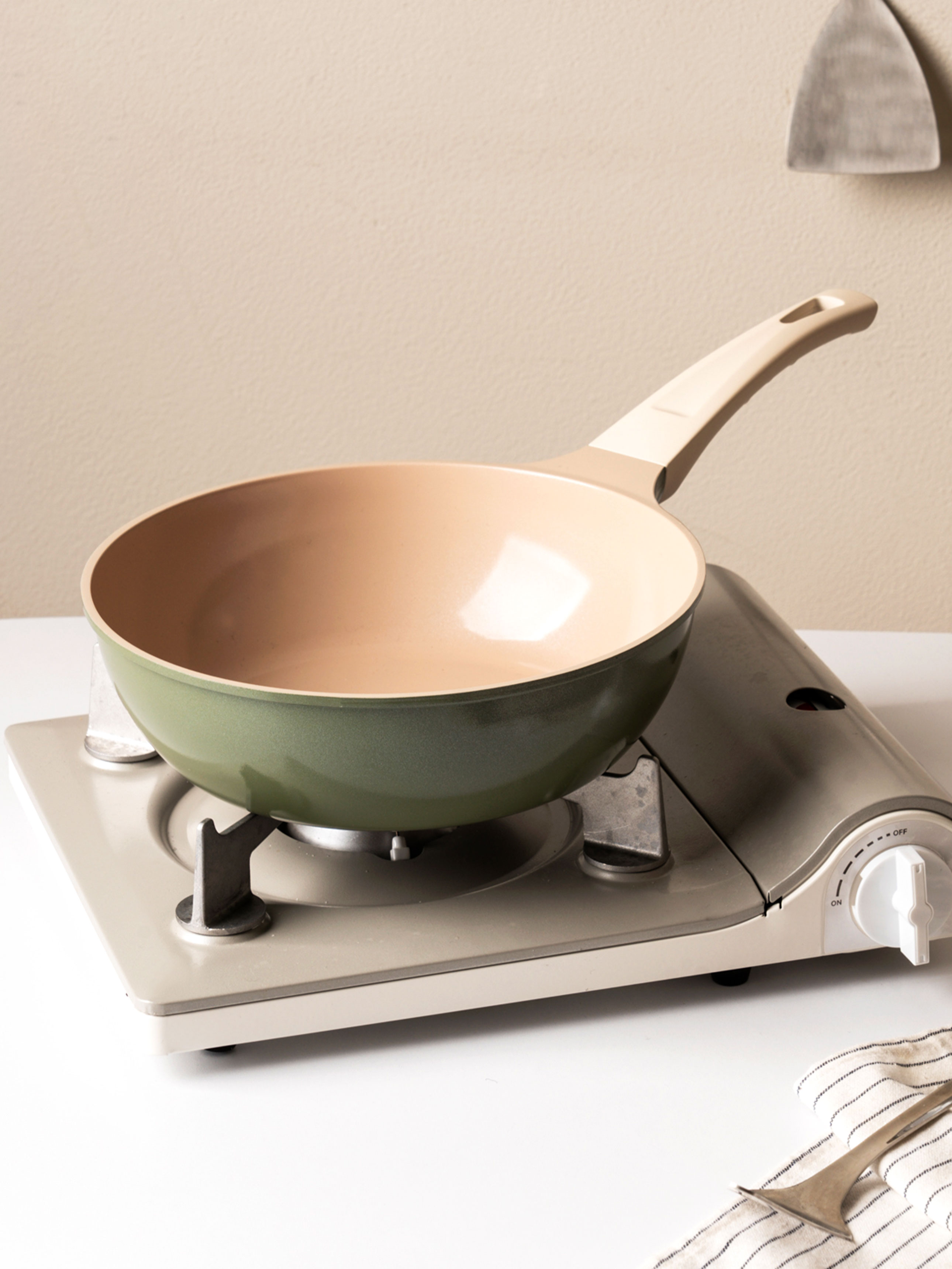 Ceramic coating frying pan for direct fire 24 cm