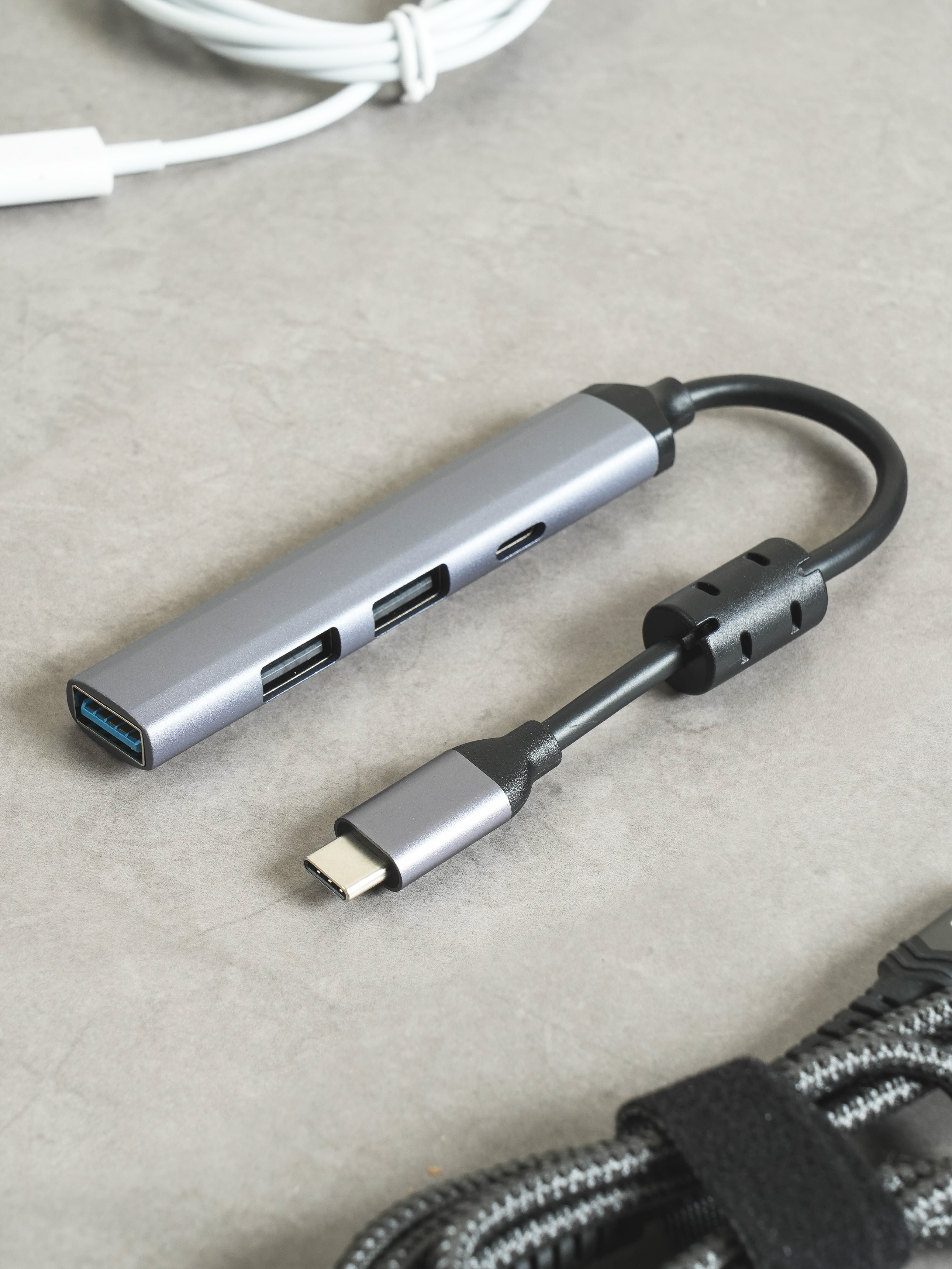 KT 4 port multi hub C type