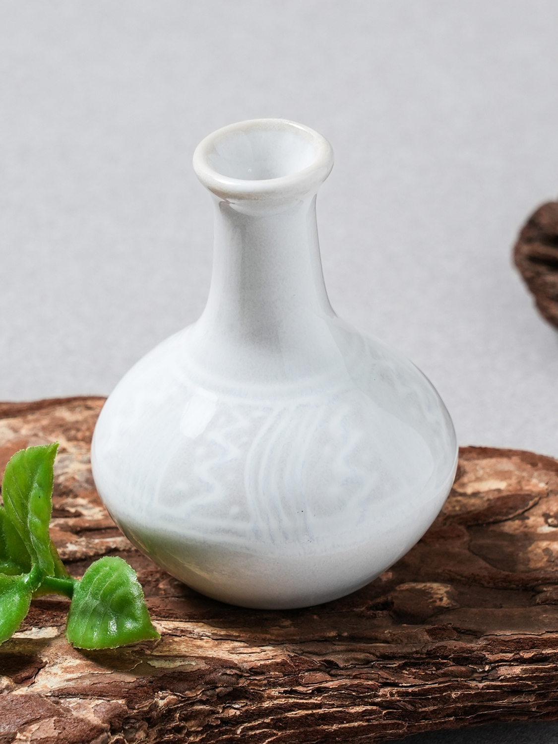miniature object low gourd