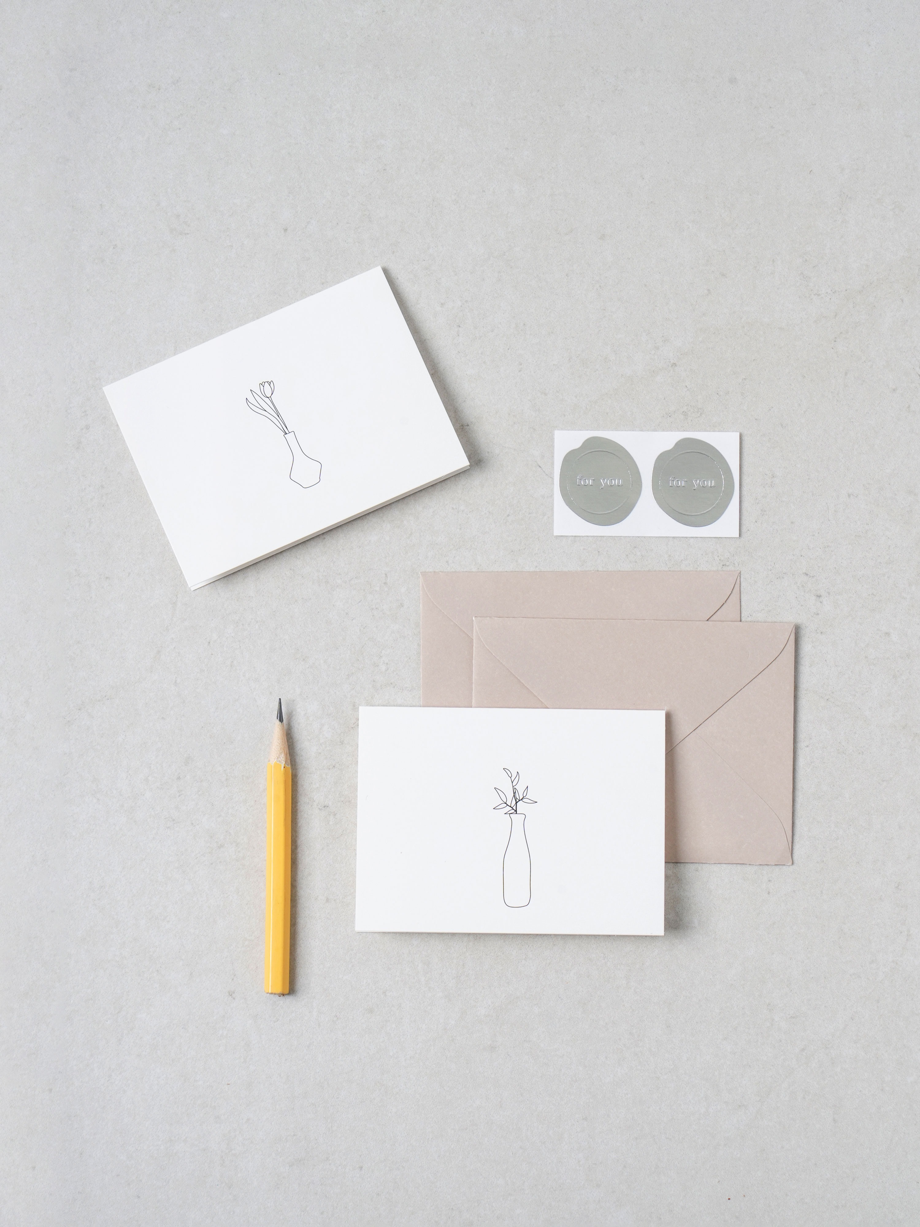 Mini pen drawing card set vase