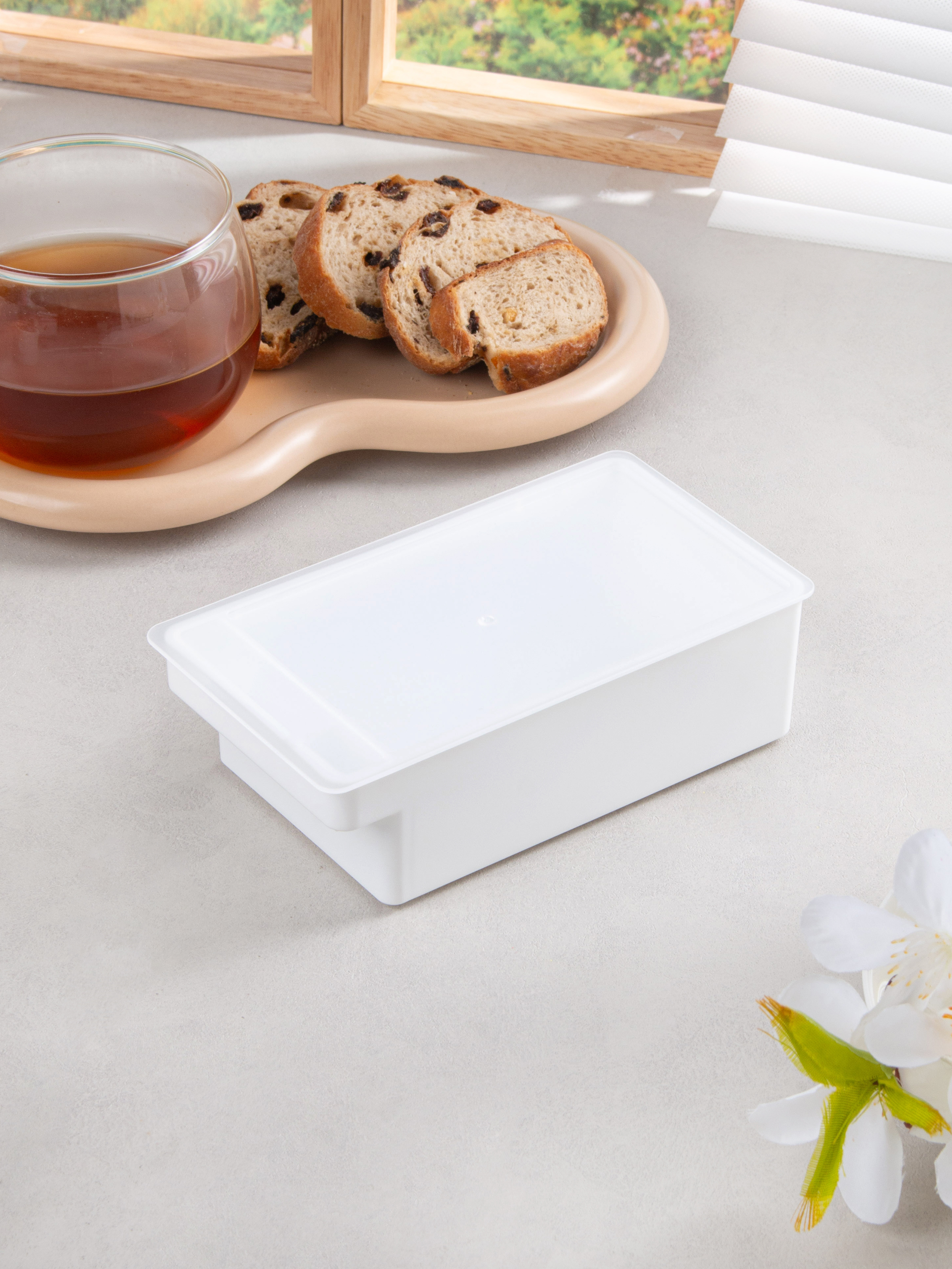 Butter case with cutter made in Japan