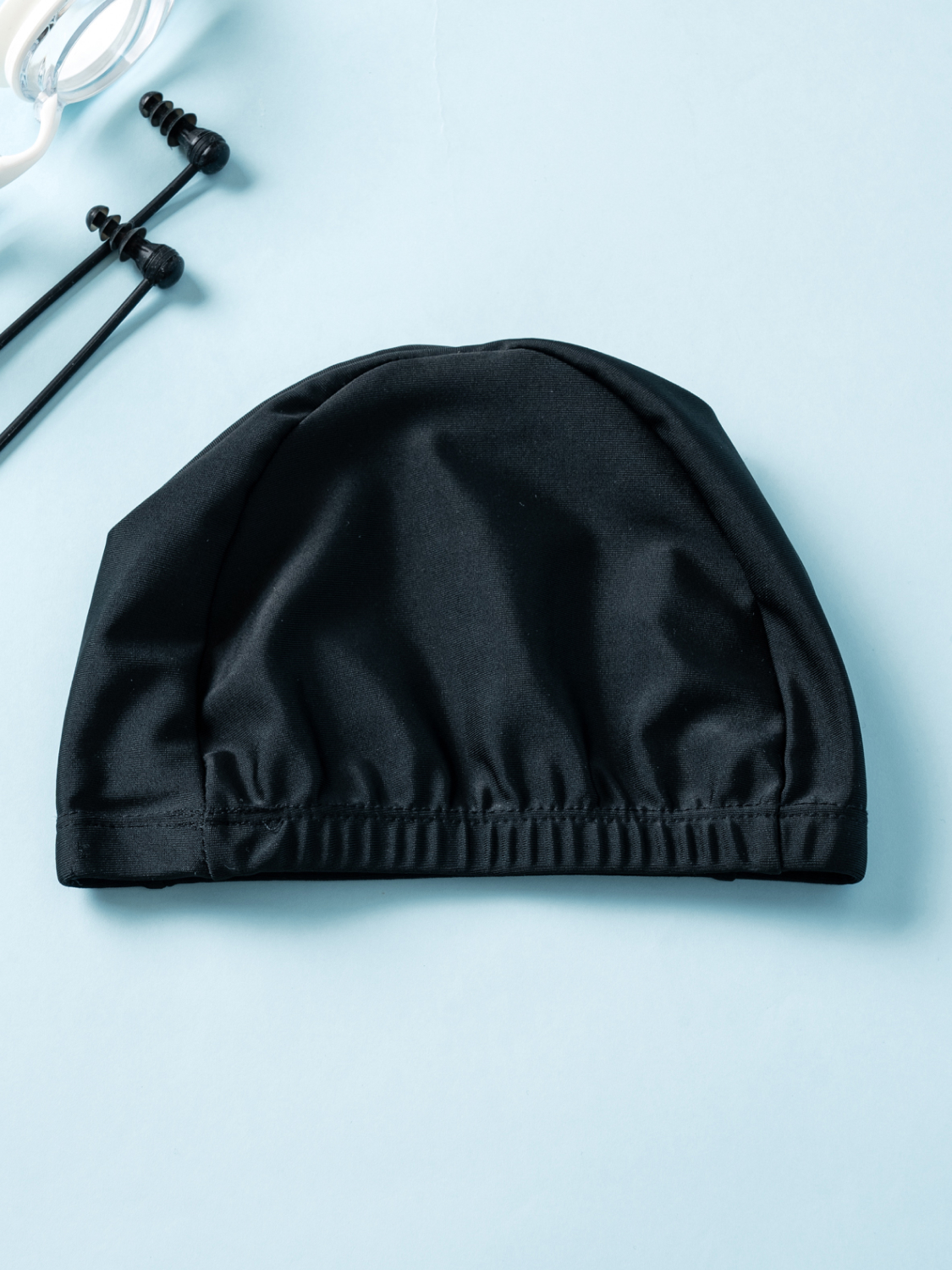 Simple swimming cap black