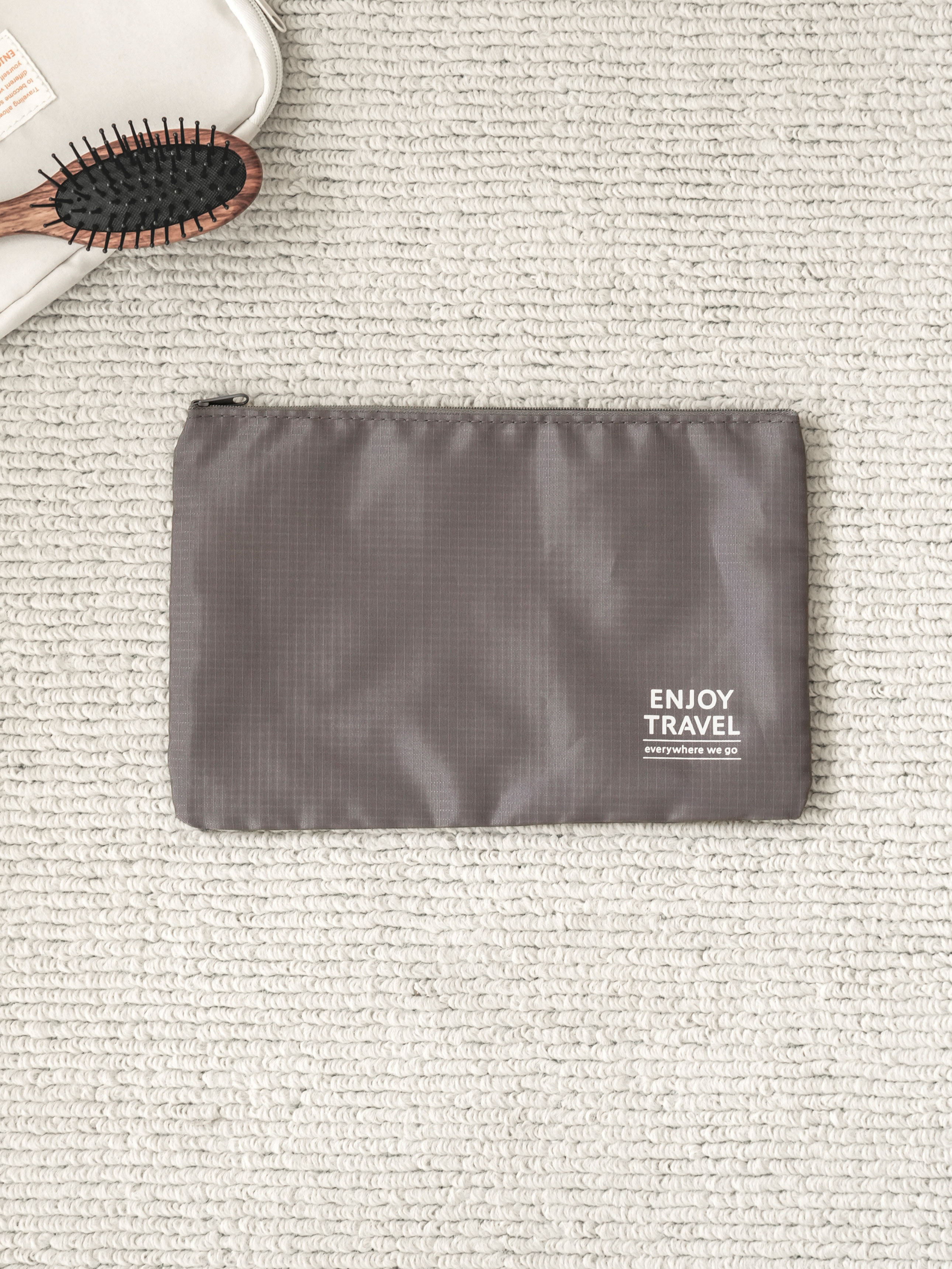 Travel standard rectangular pouch gray