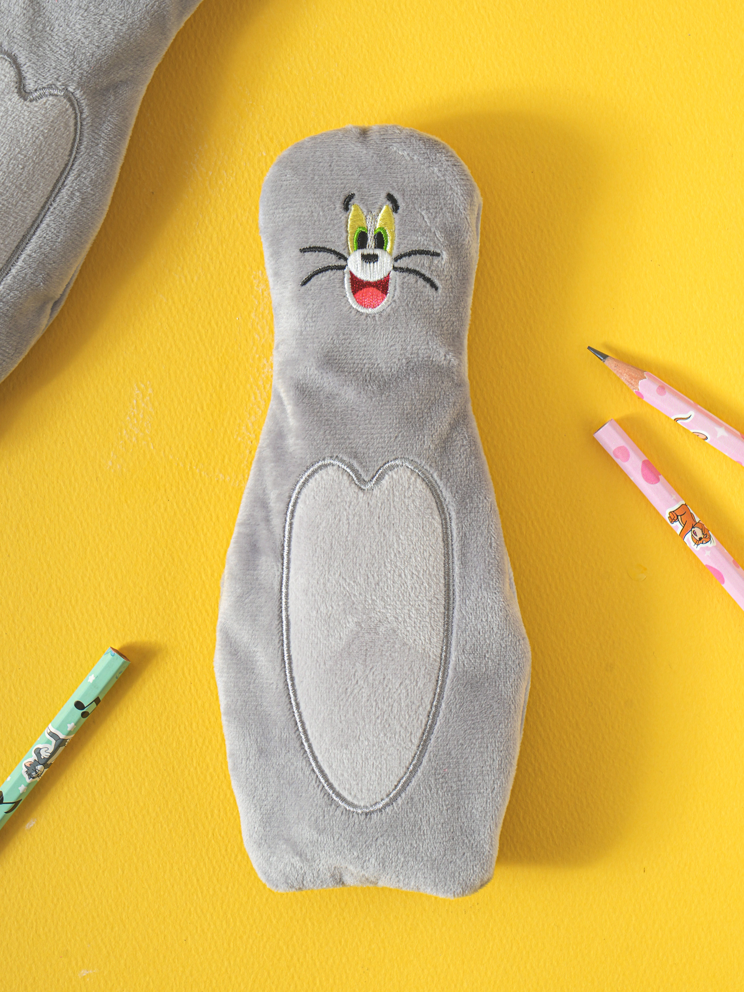Tom and Jerry flat doll pencil case
