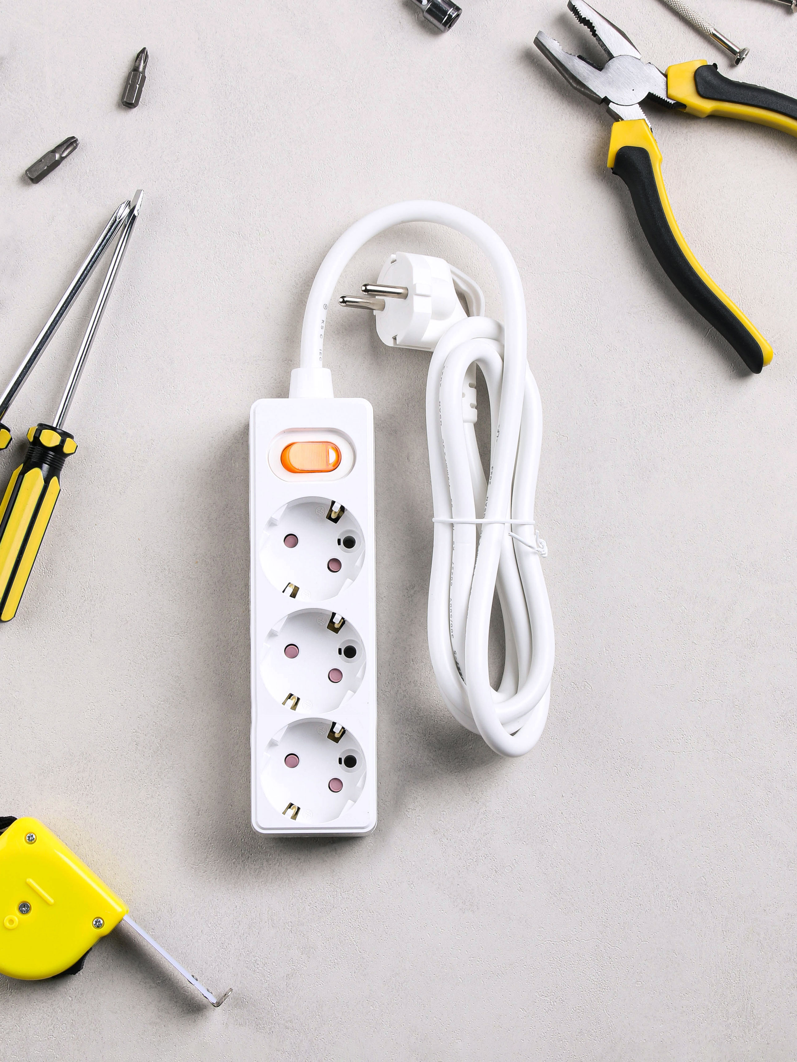 Ground type switch multi-outlet 3-prong 1 m