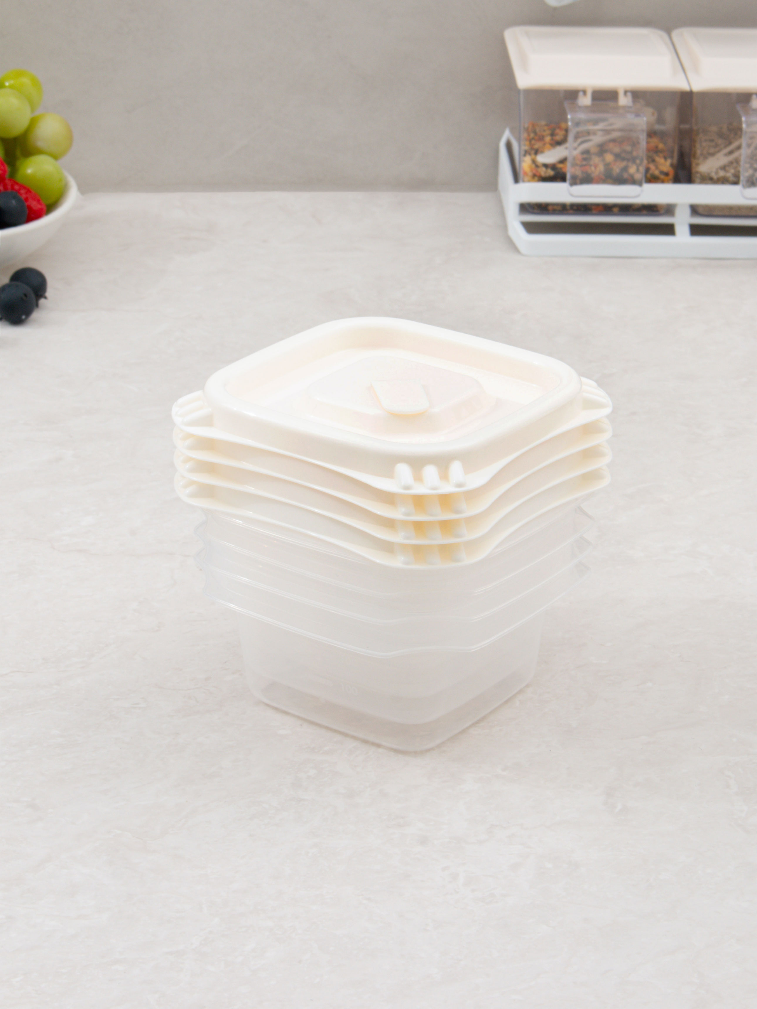 Japan-made microwave-safe storage container 280 ml