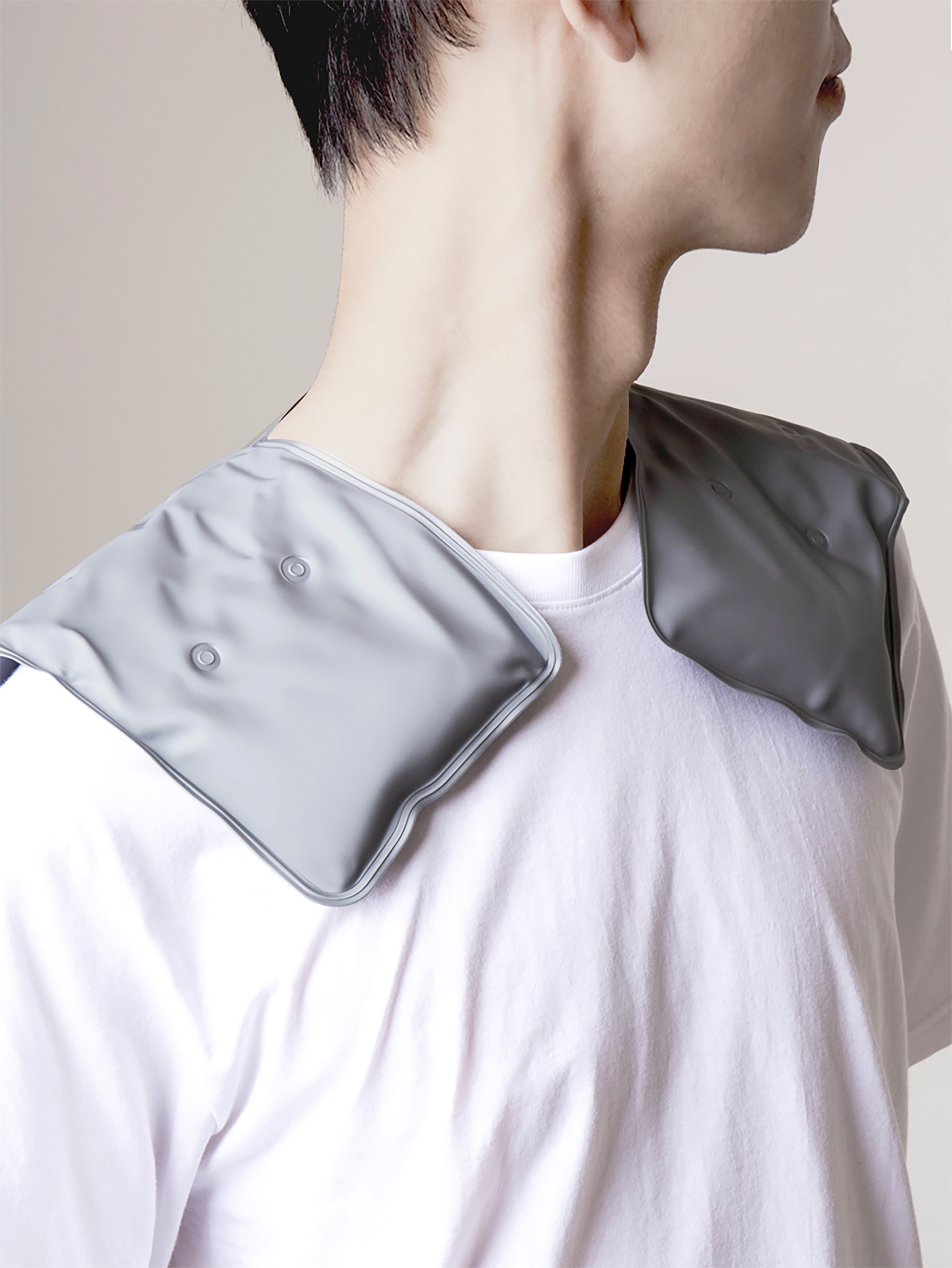 Hot and cold shoulder pack