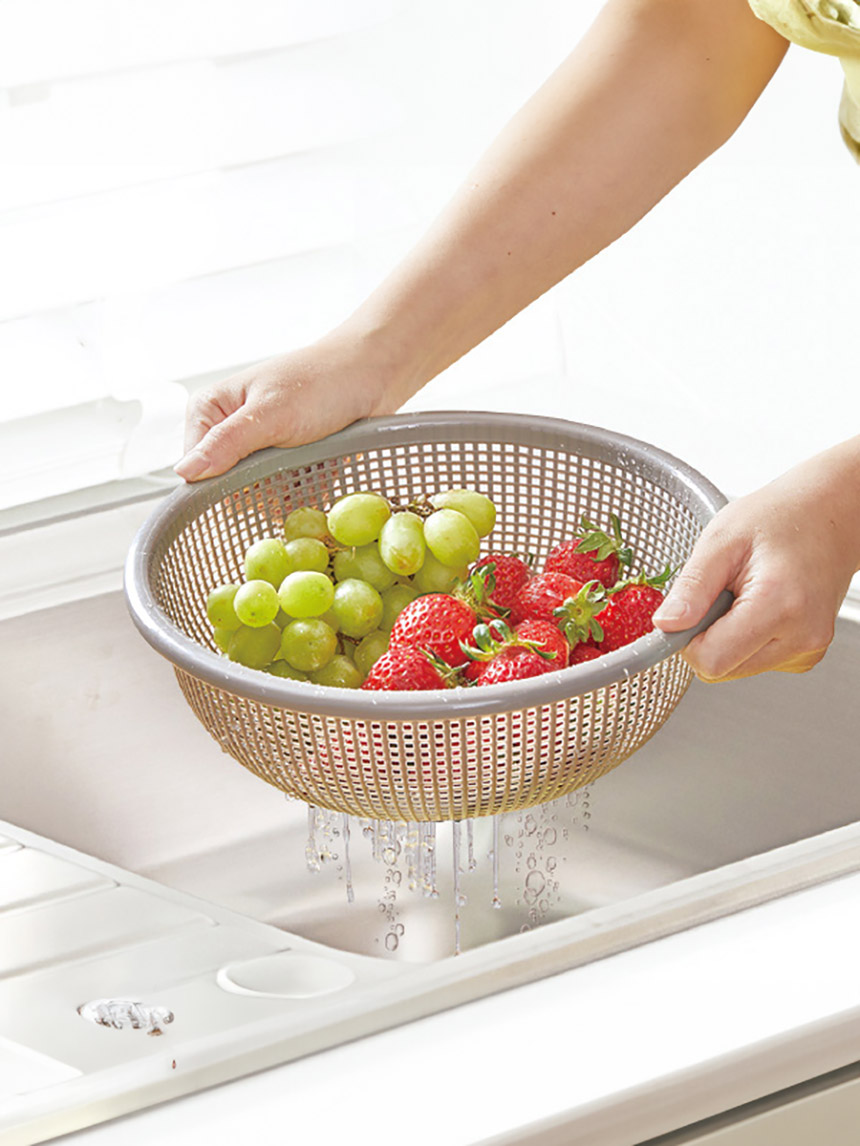 Round Colander No. 1 Gray