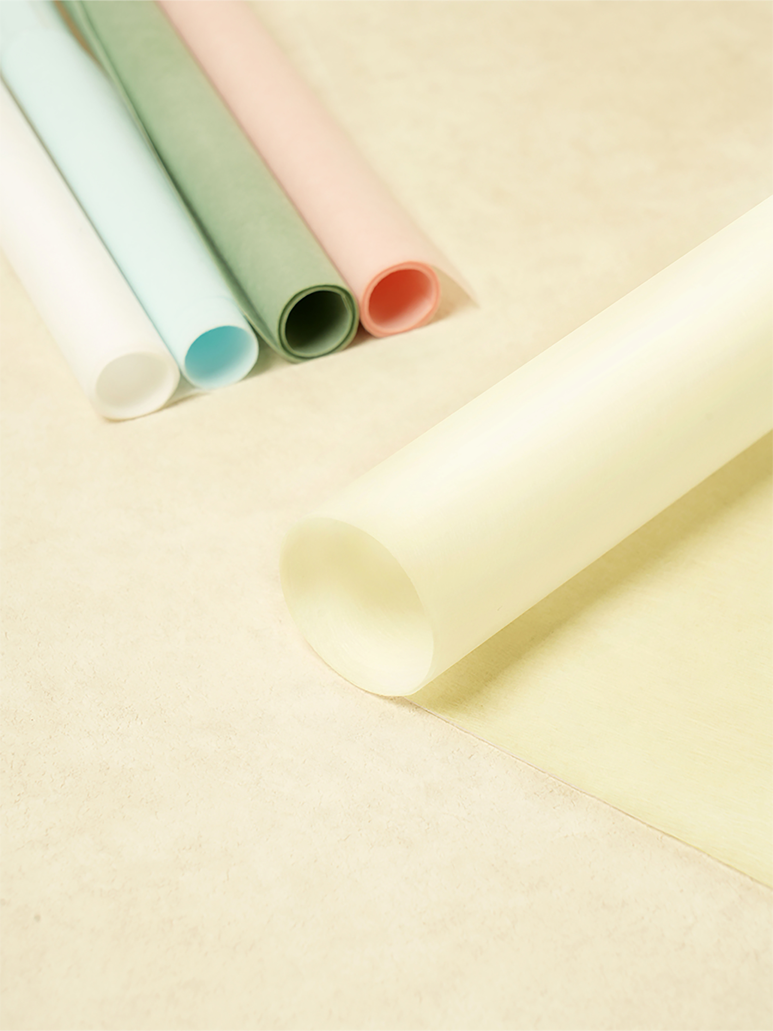 3 sheets of non-woven wrapping paper light yellow 50X70cm