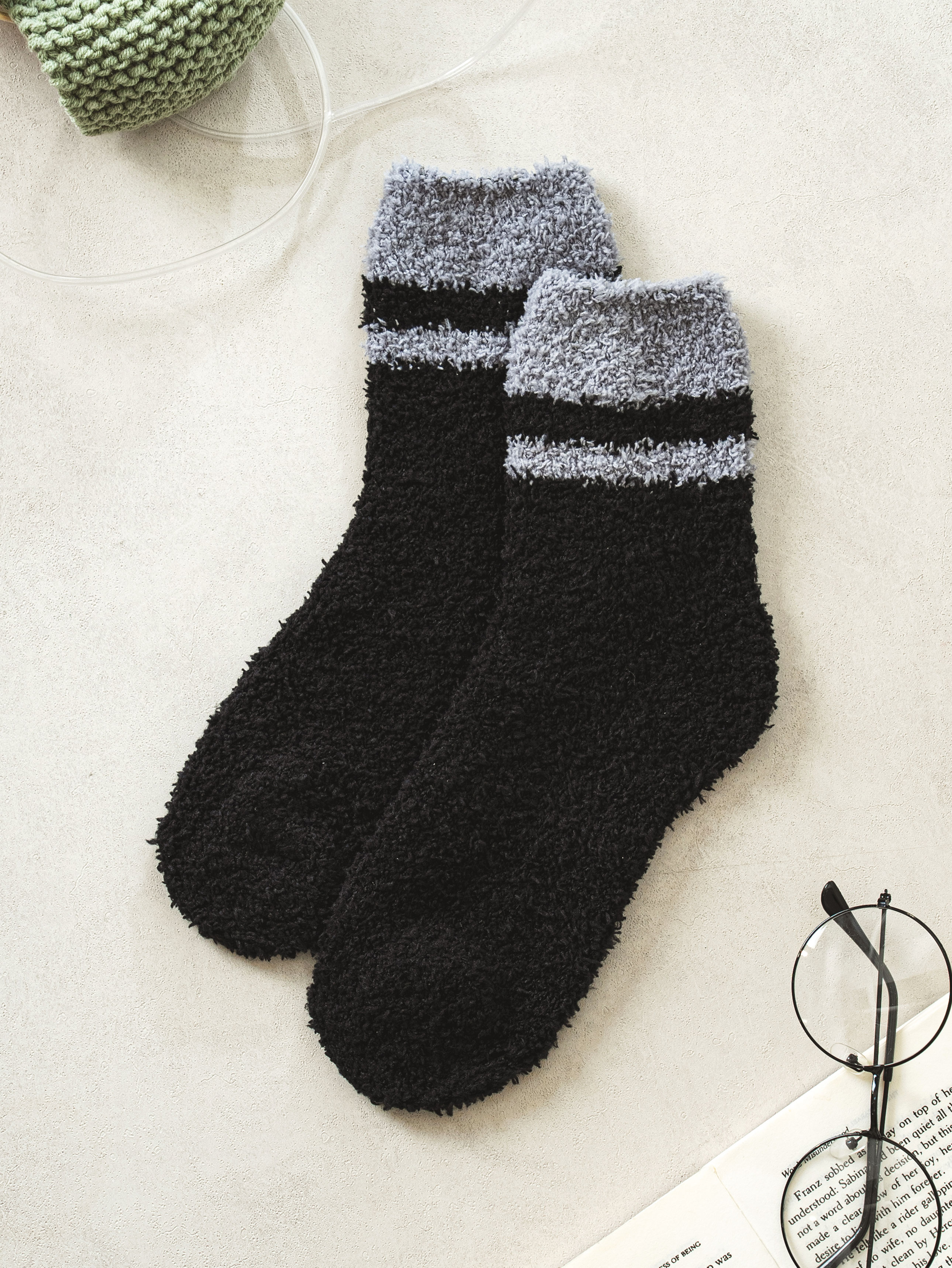 Monfoot Women's Ankle Colored Sleep Socks Black