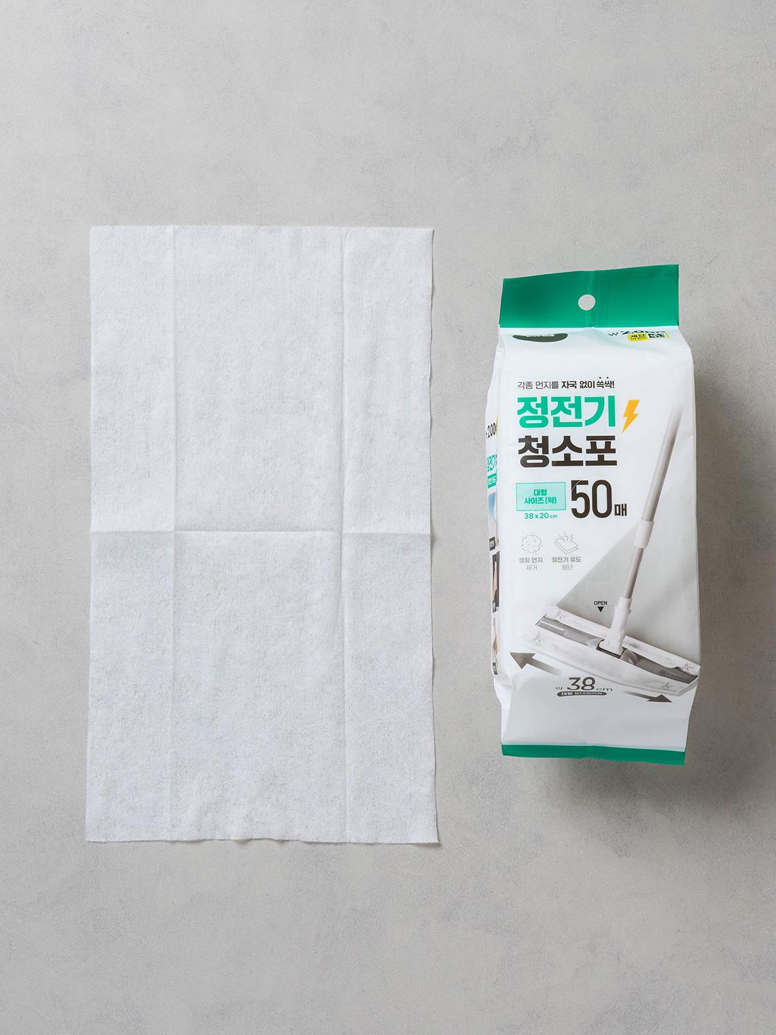 Large dry electrostatic cleaning cloth 38