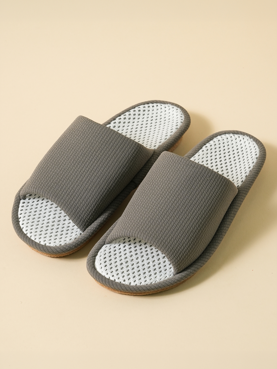 Sole mesh slit living room shoes 240~260 mm