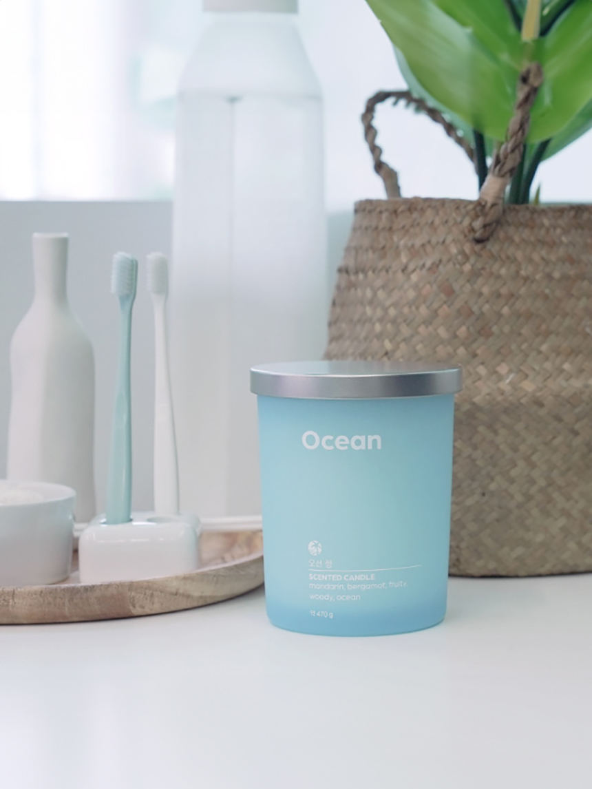 Steel lid color candle 470 g ocean scent