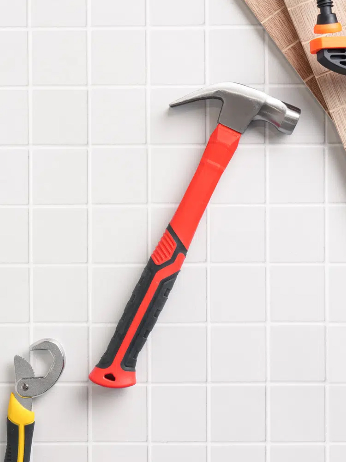 8oz claw hammer (magnetic tip)