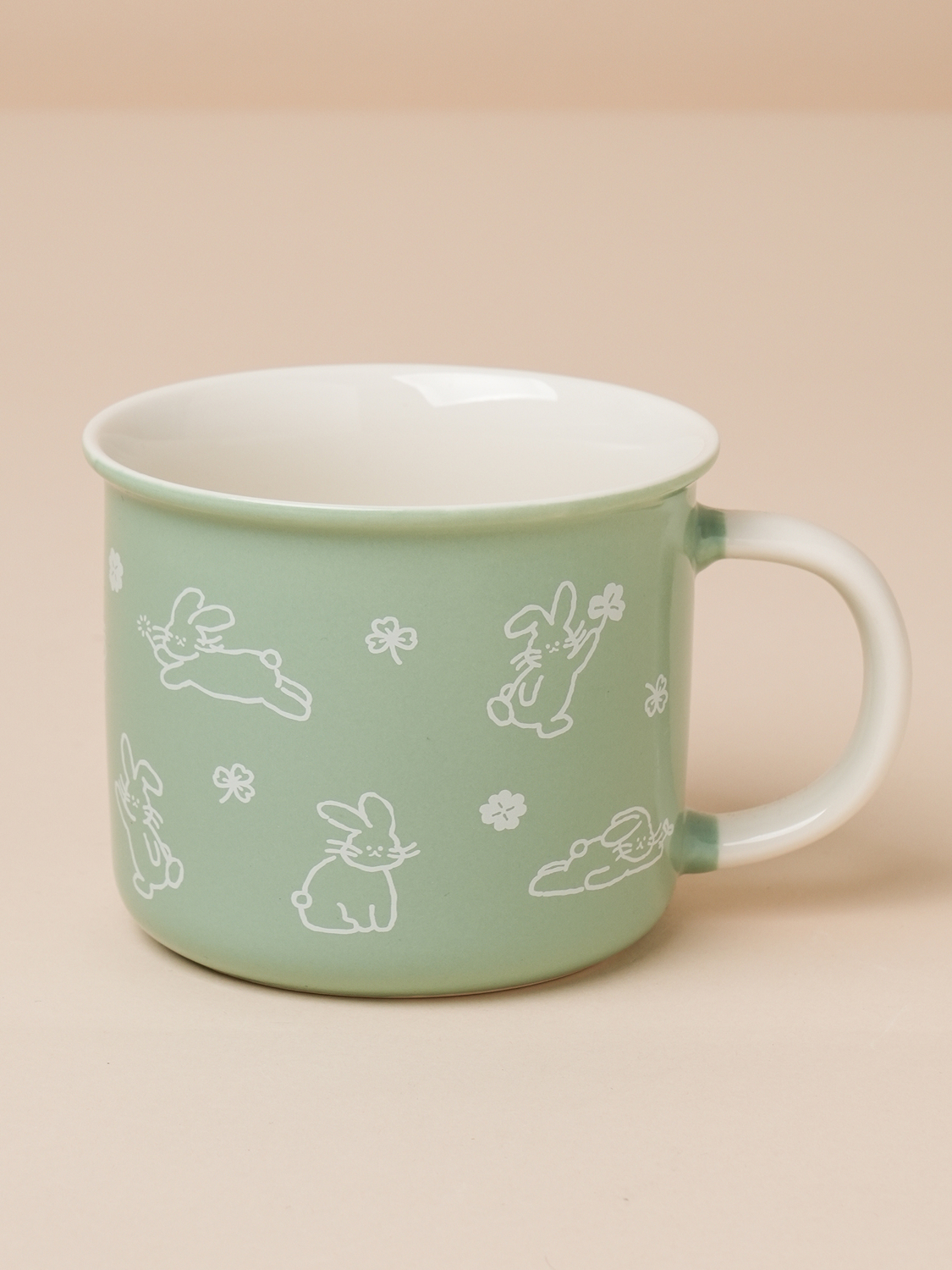 Rabbit and Clover Mug 400 ml
