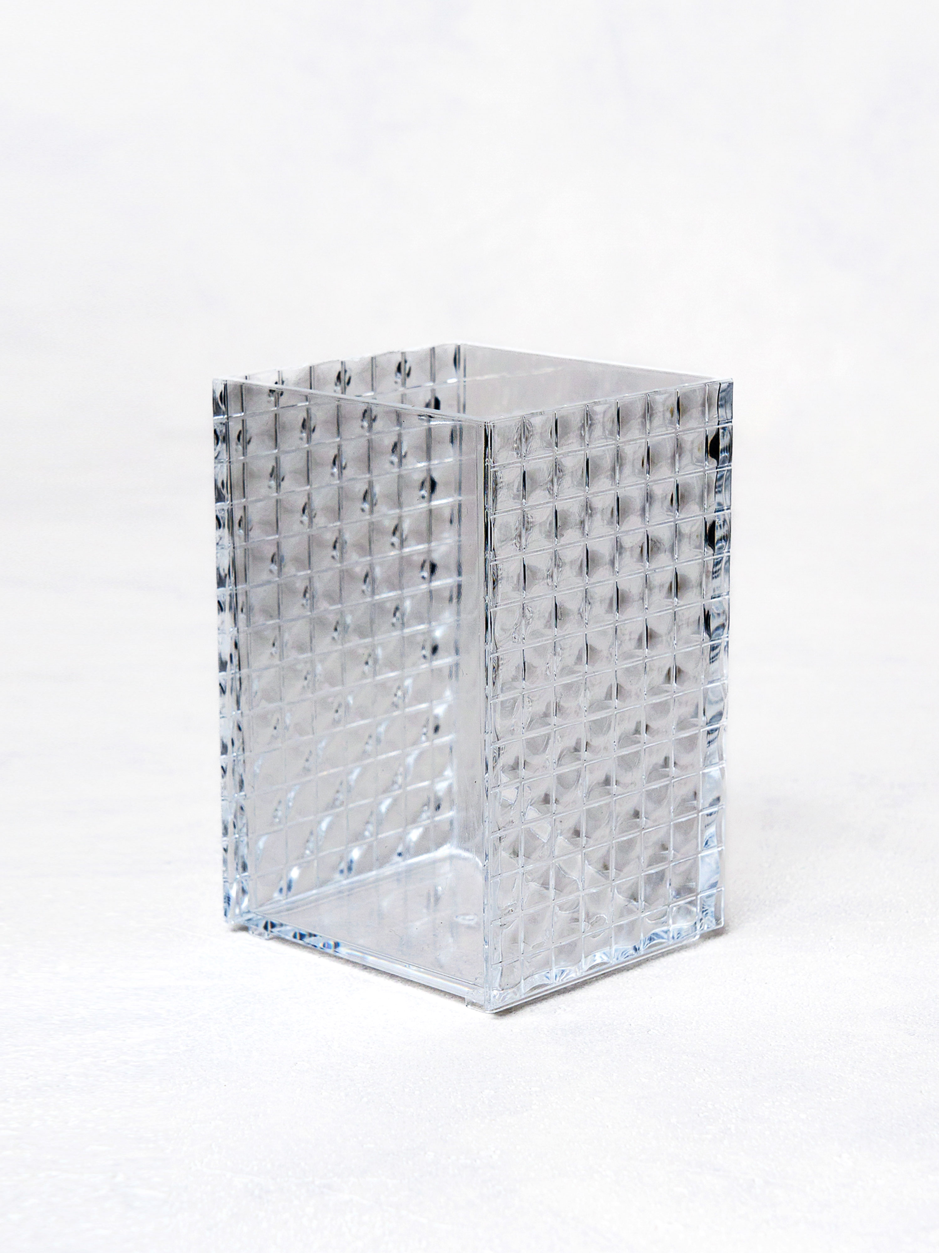 Stackable slim stand made in Japan
