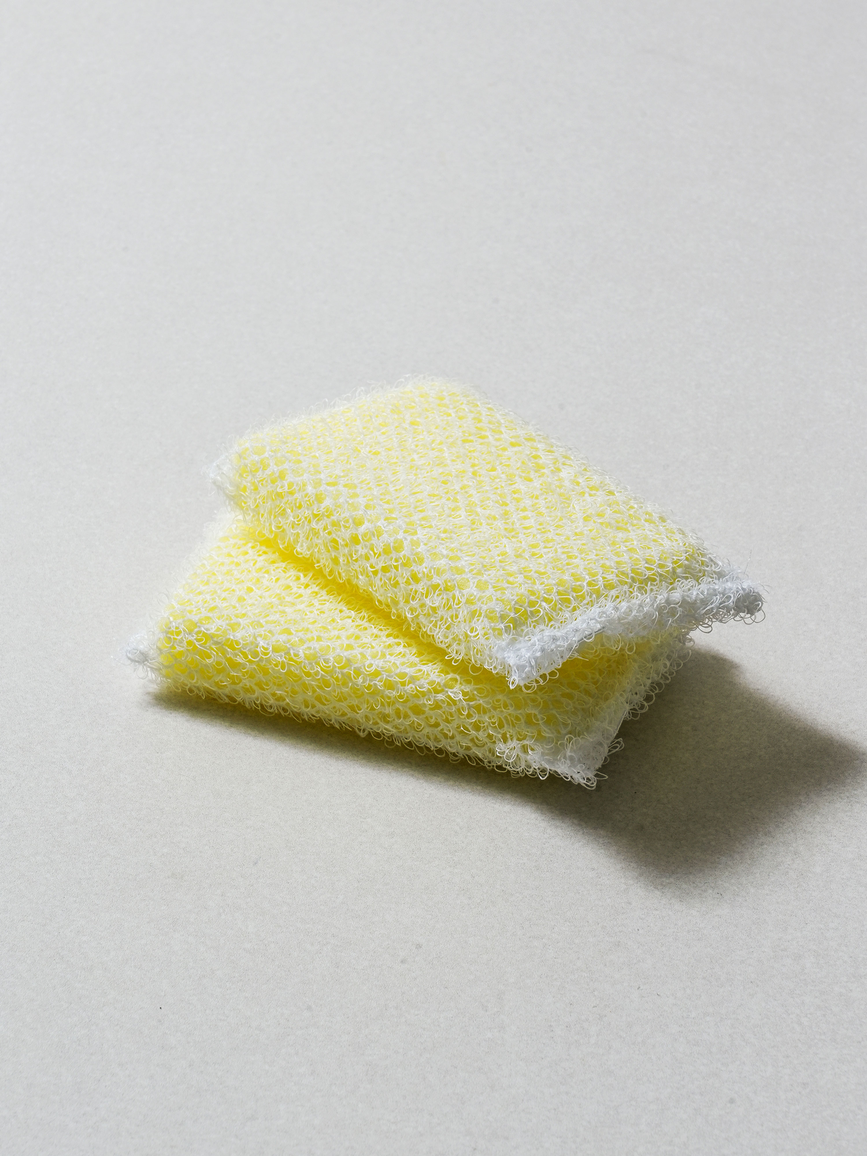 2 nylon scrubbers