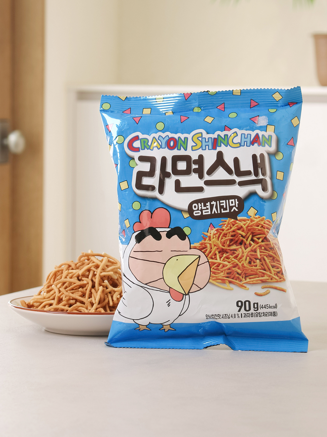 Crayon Shinjjang Ramen Snack Seasoned Chicken Flavor 90 g