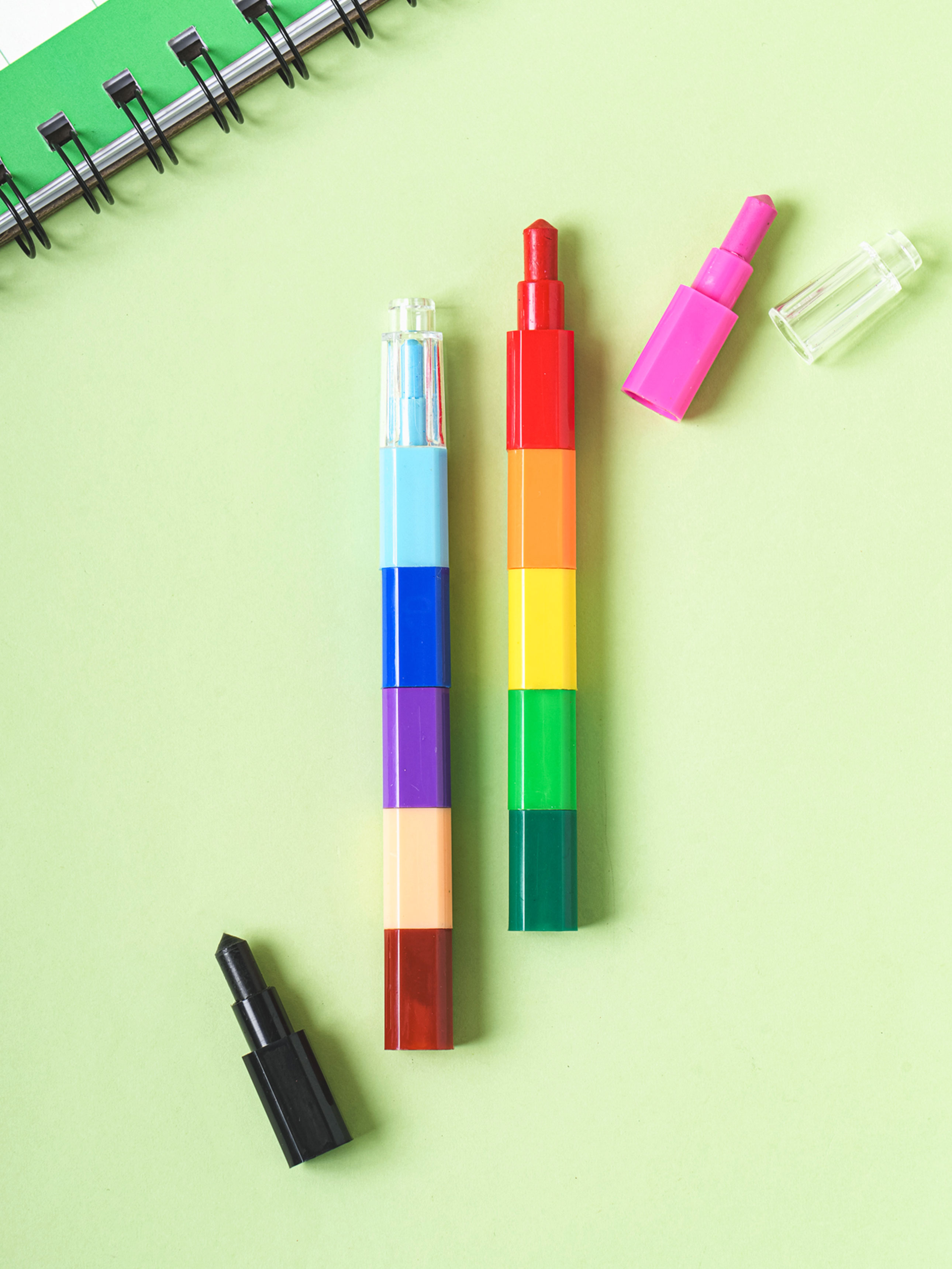 12 colors of block colored pencils
