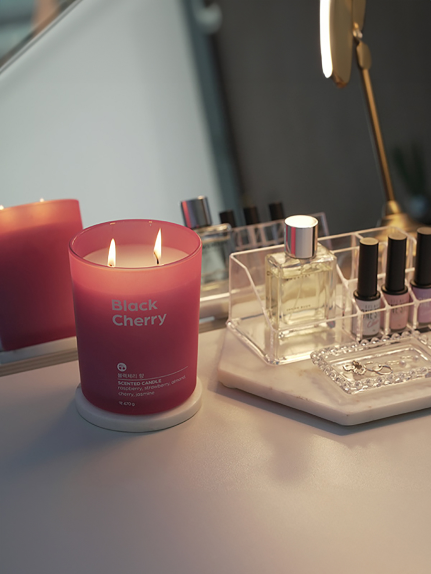Steel lid color candle 470 g black cherry scent