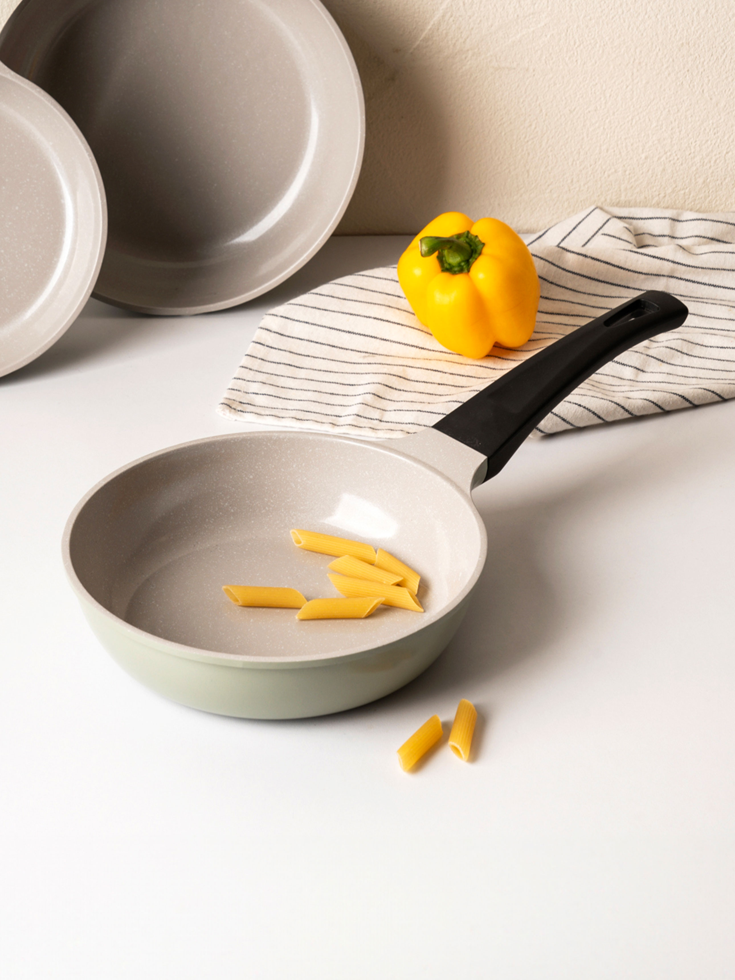 Ceramic coating induction frying pan 20 cm