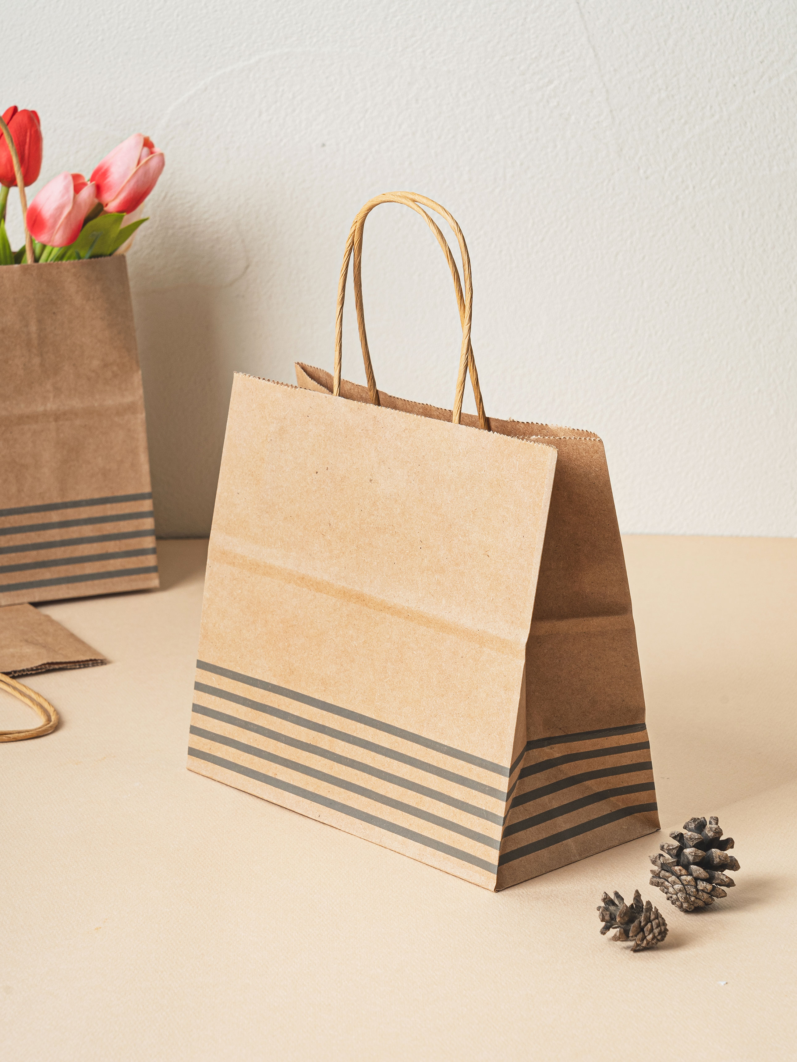 Striped kraft gift bag 3pcs gray