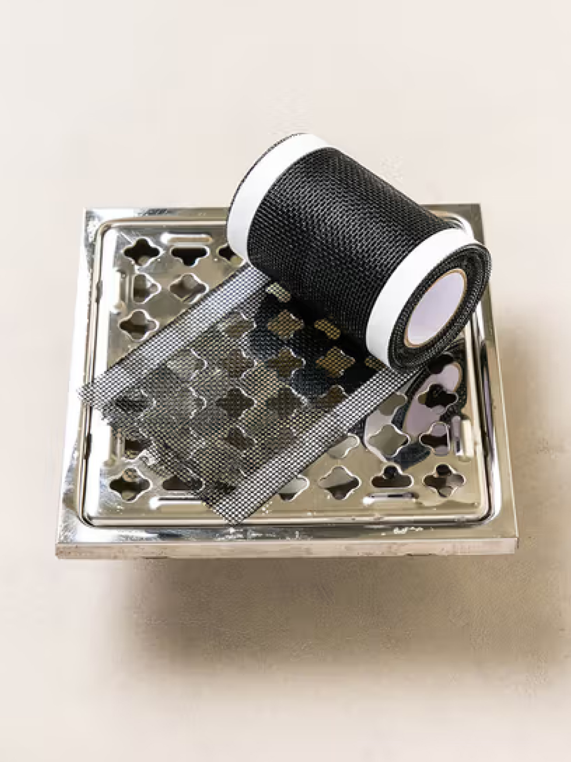 Bathroom drain strainer 8 cm