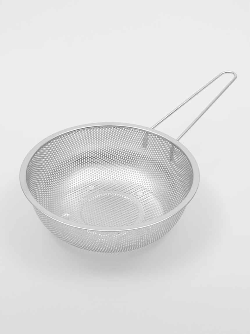 Stainless steel perforated tray 22.5 cm