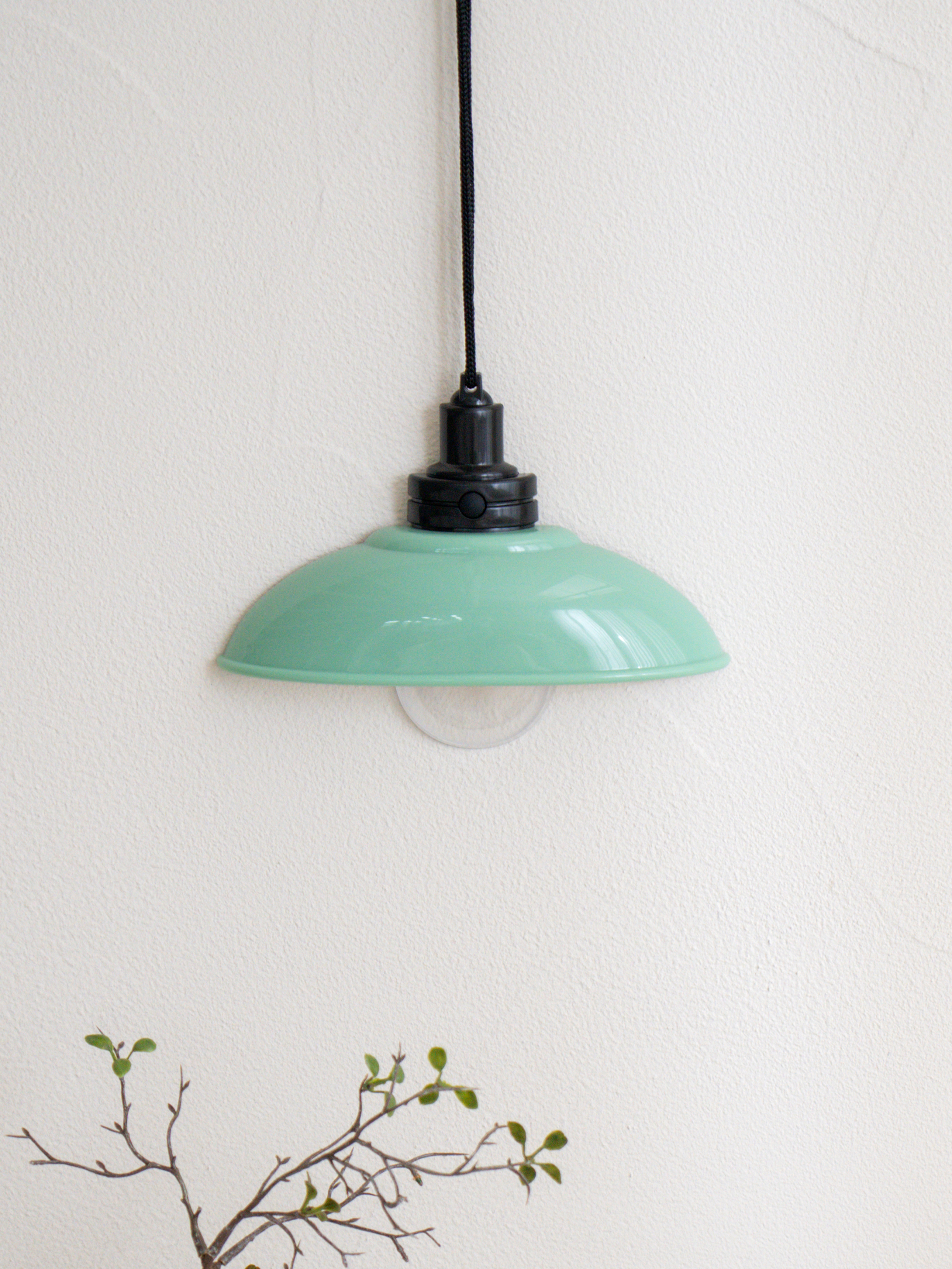 Hanging bulb-shaped LED mood light