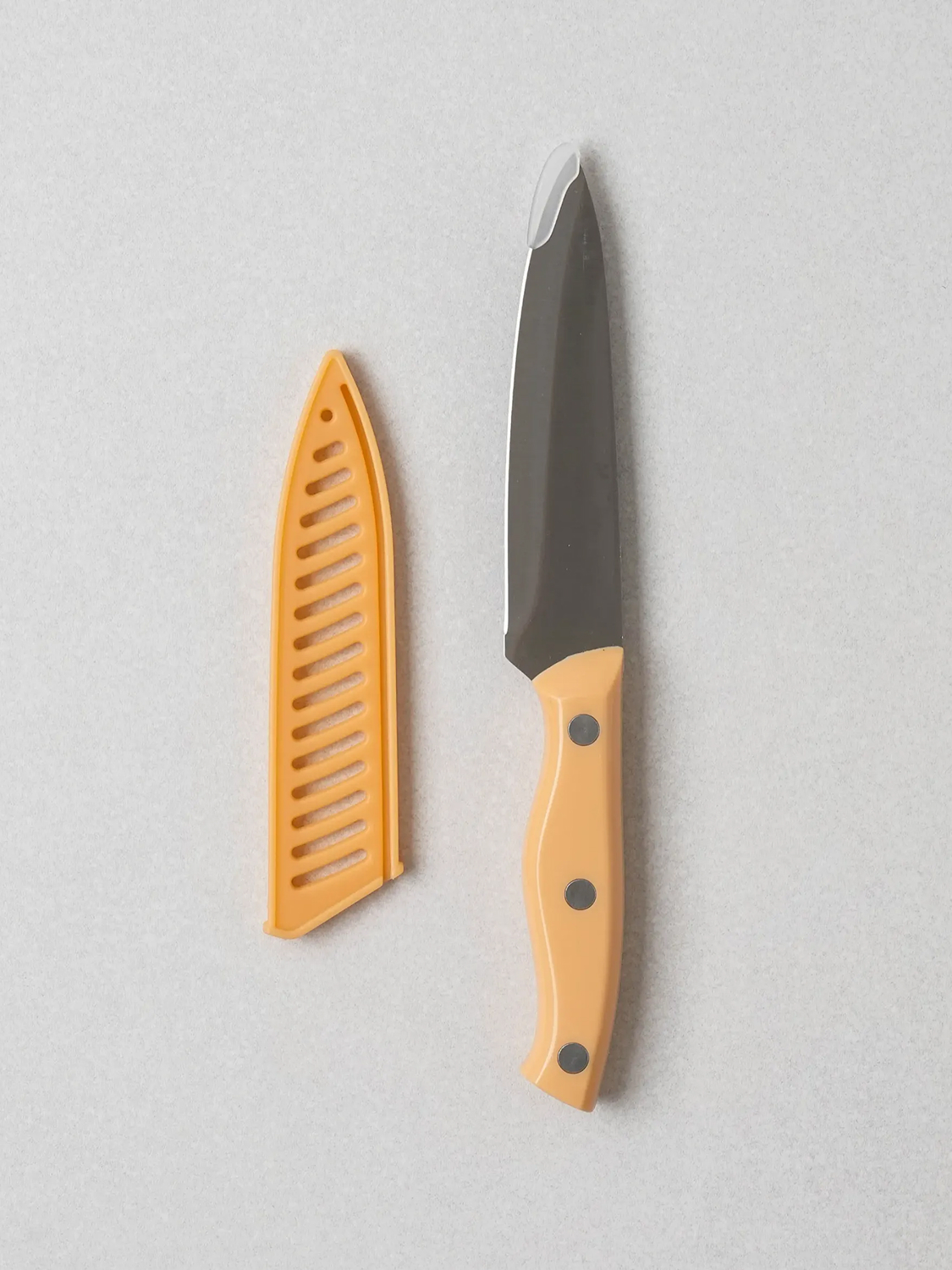 Riveted handle with sheath